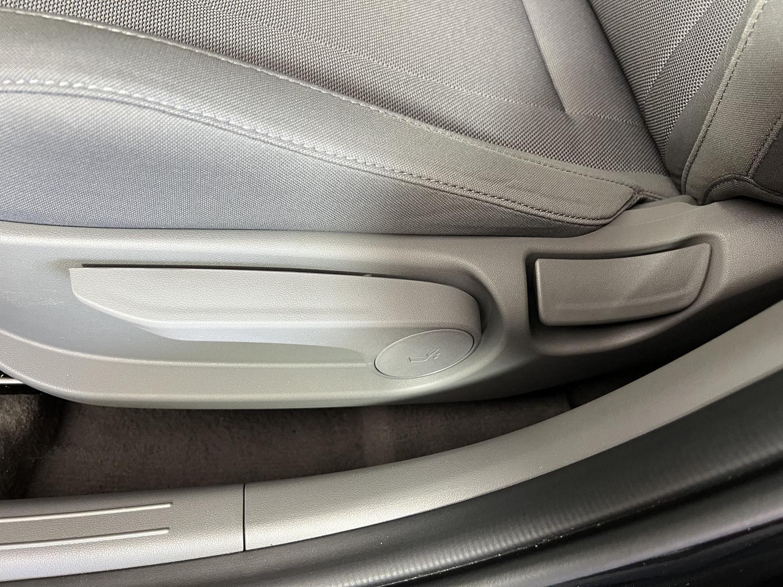Certified Used 2024 Abyss Black Hyundai SE image 12