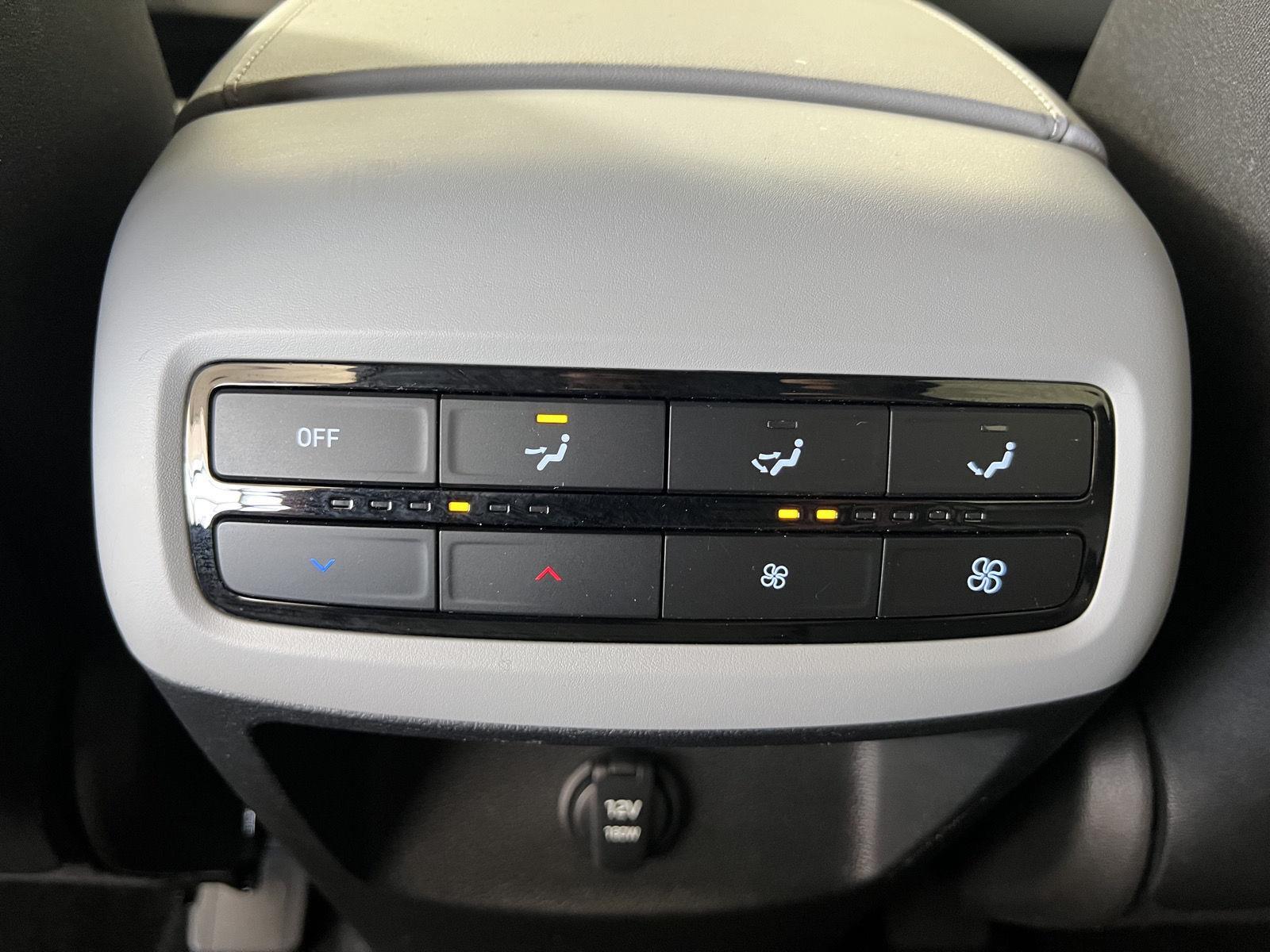 Certified Used 2023 Moonlight Cloud Hyundai SE image 25