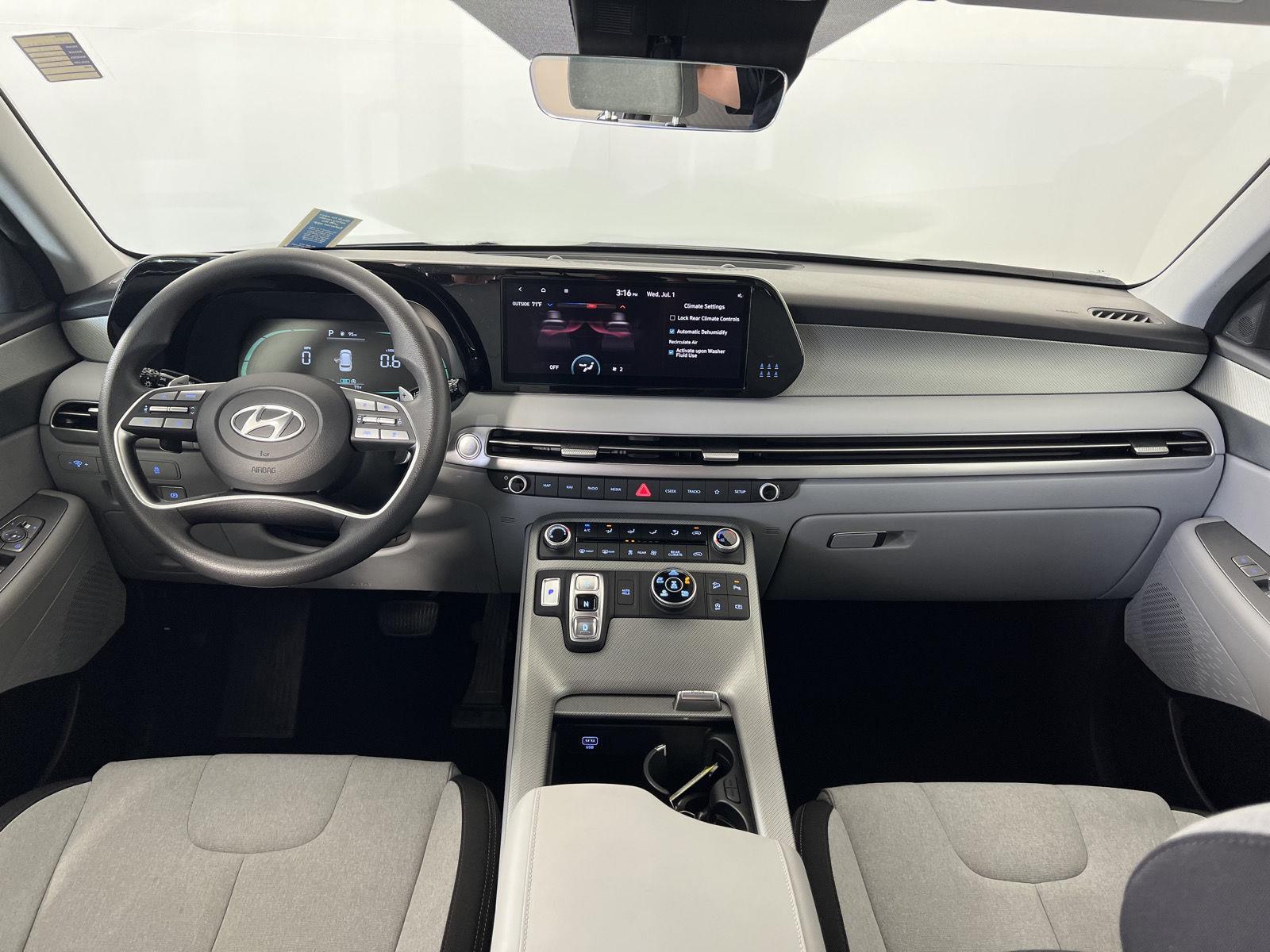 Certified Used 2023 Moonlight Cloud Hyundai SE image 26
