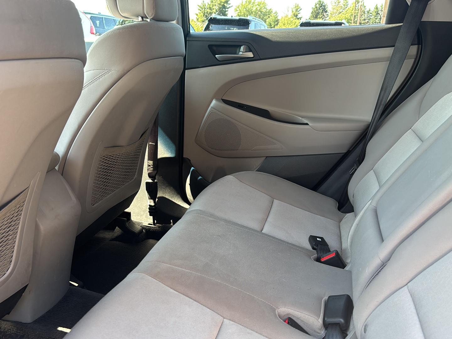 Used 2016 Coliseum Grey Hyundai Sport image 16
