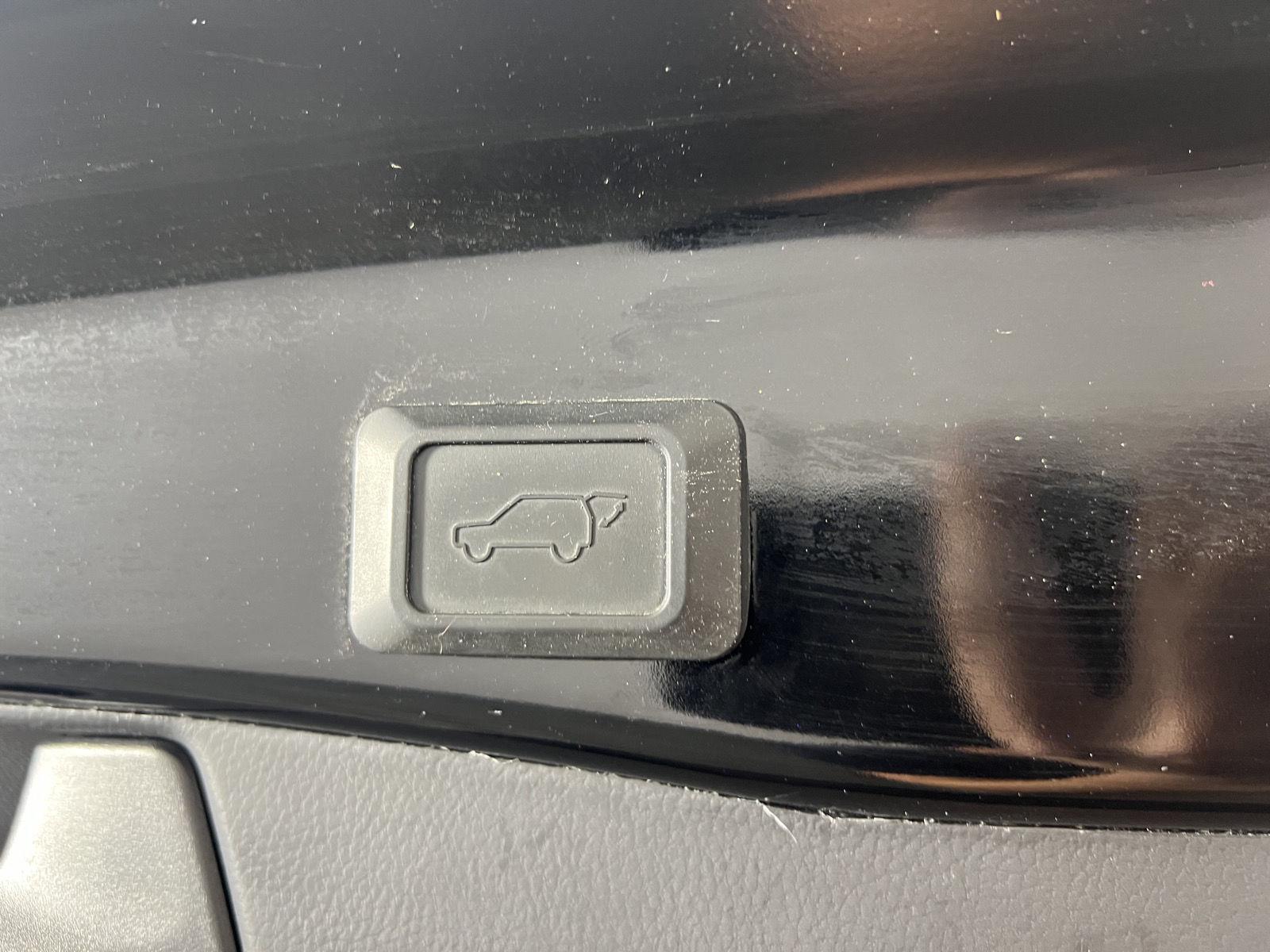 Used 2022 Midnight Black Metallic Toyota Hybrid SE image 30