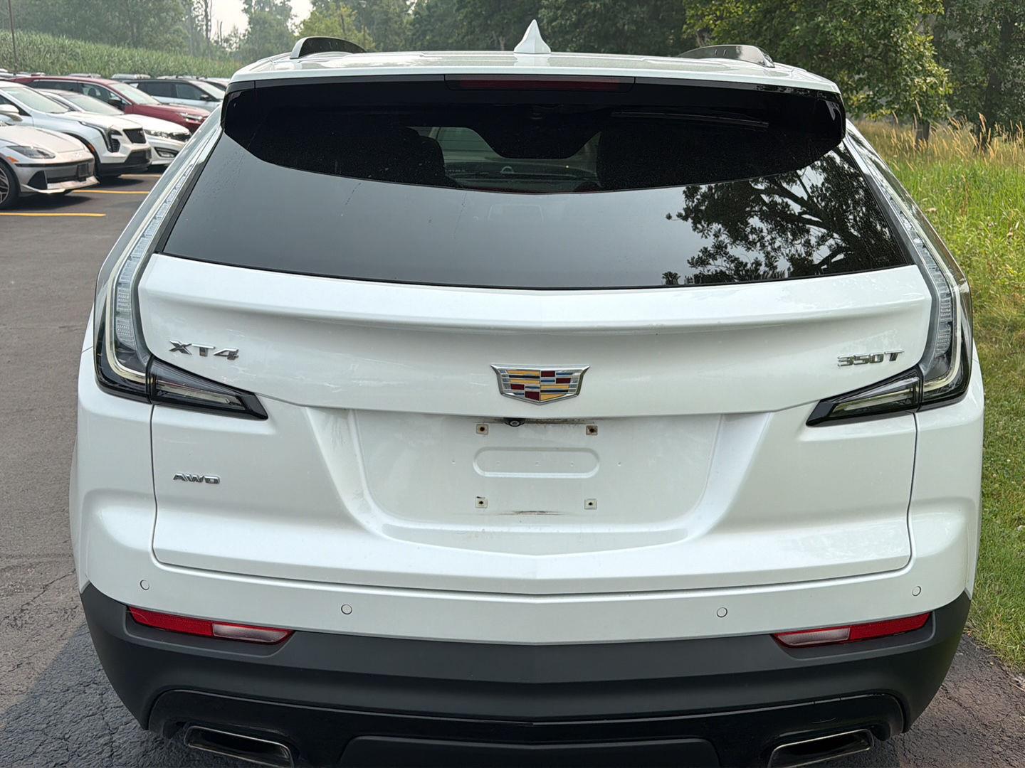 Used 2020 Crystal White Tricoat Cadillac AWD Sport image 4