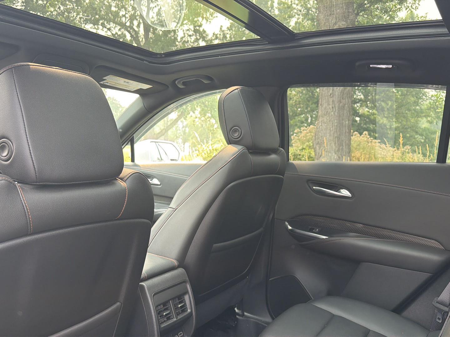 Used 2020 Crystal White Tricoat Cadillac AWD Sport image 9