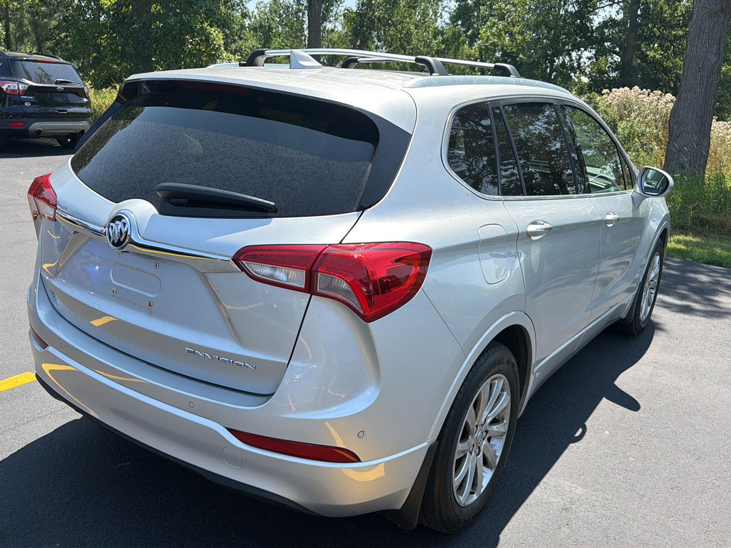 Used 2019 Galaxy Silver Metallic Buick Essence image 6