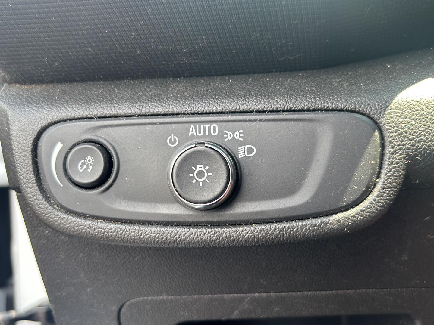 Used 2021 Summit White Chevrolet L image 17