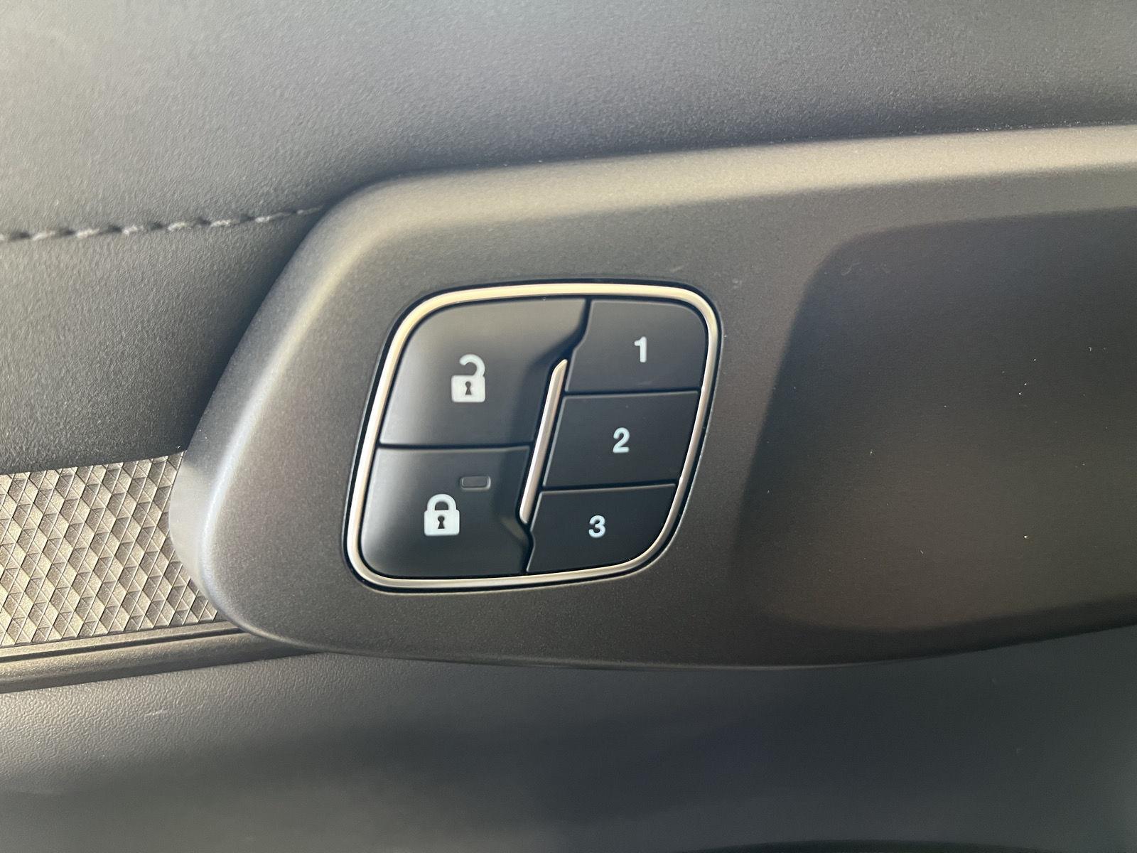 Used 2025 Oxford White Ford Raptor image 15
