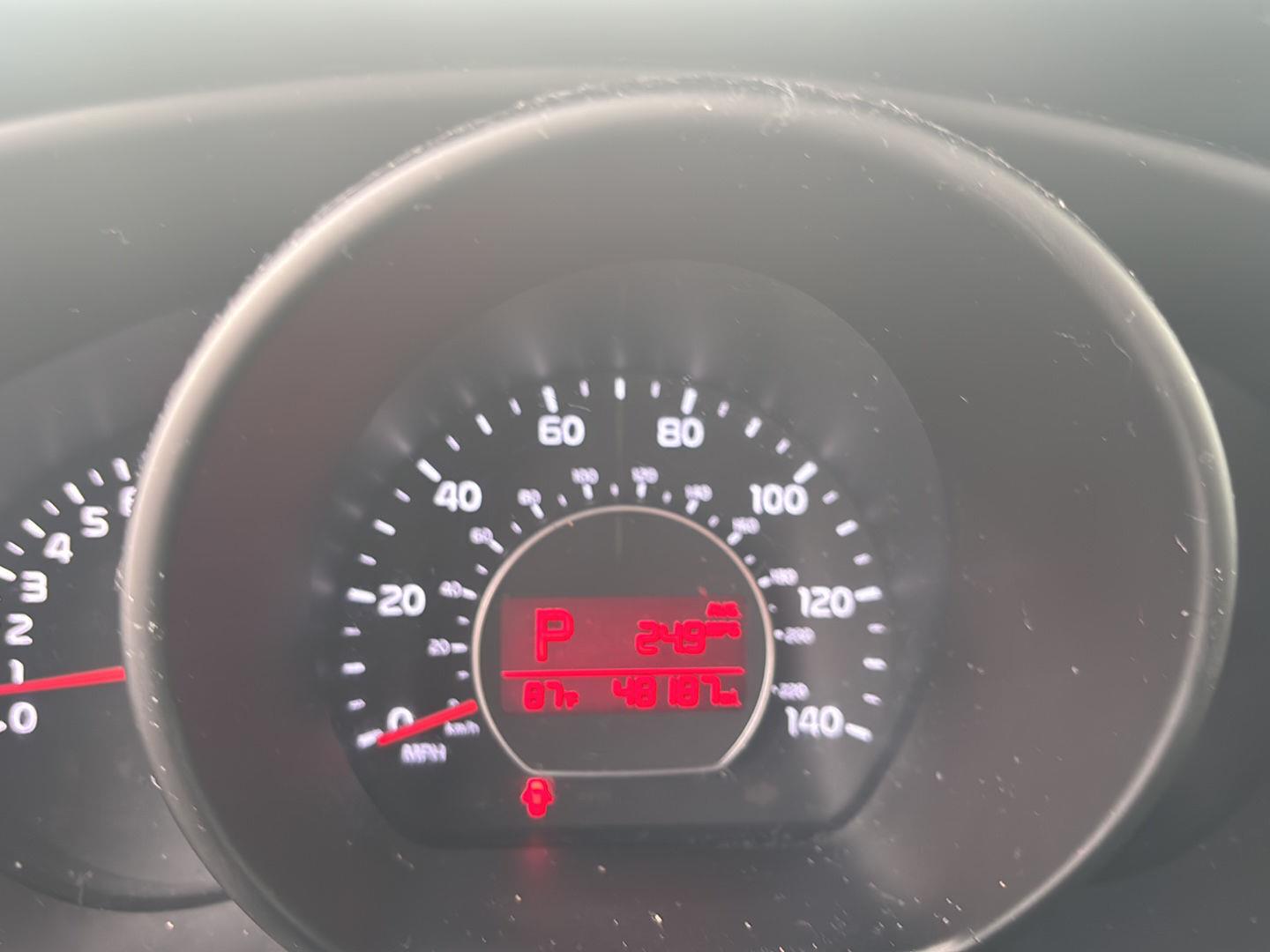 Used 2017 Alien II Kia + image 8