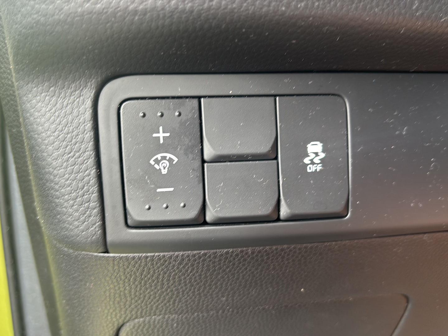Used 2017 Alien II Kia + image 9