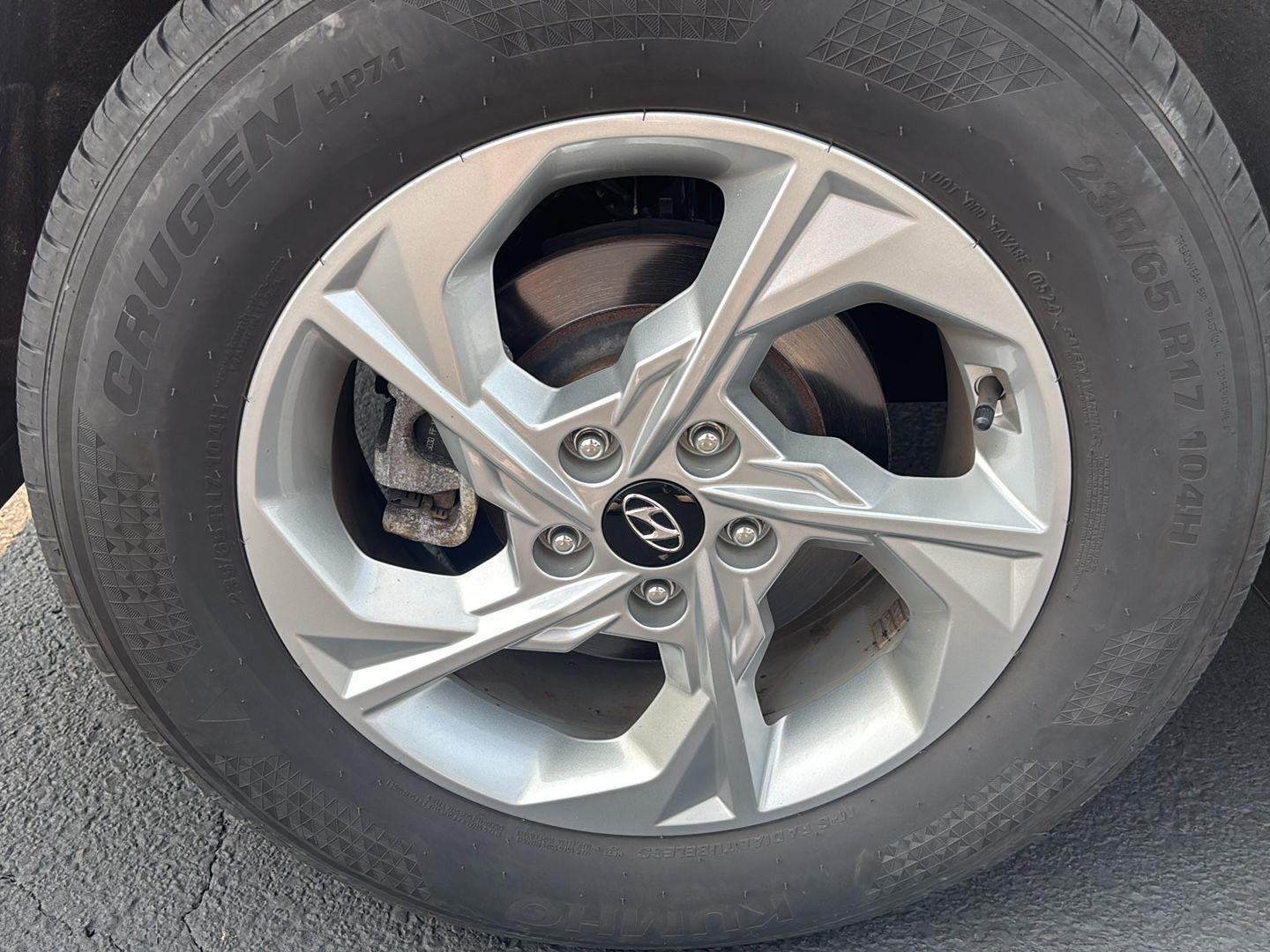 Certified Used 2024 White Pearl Hyundai SEL image 7