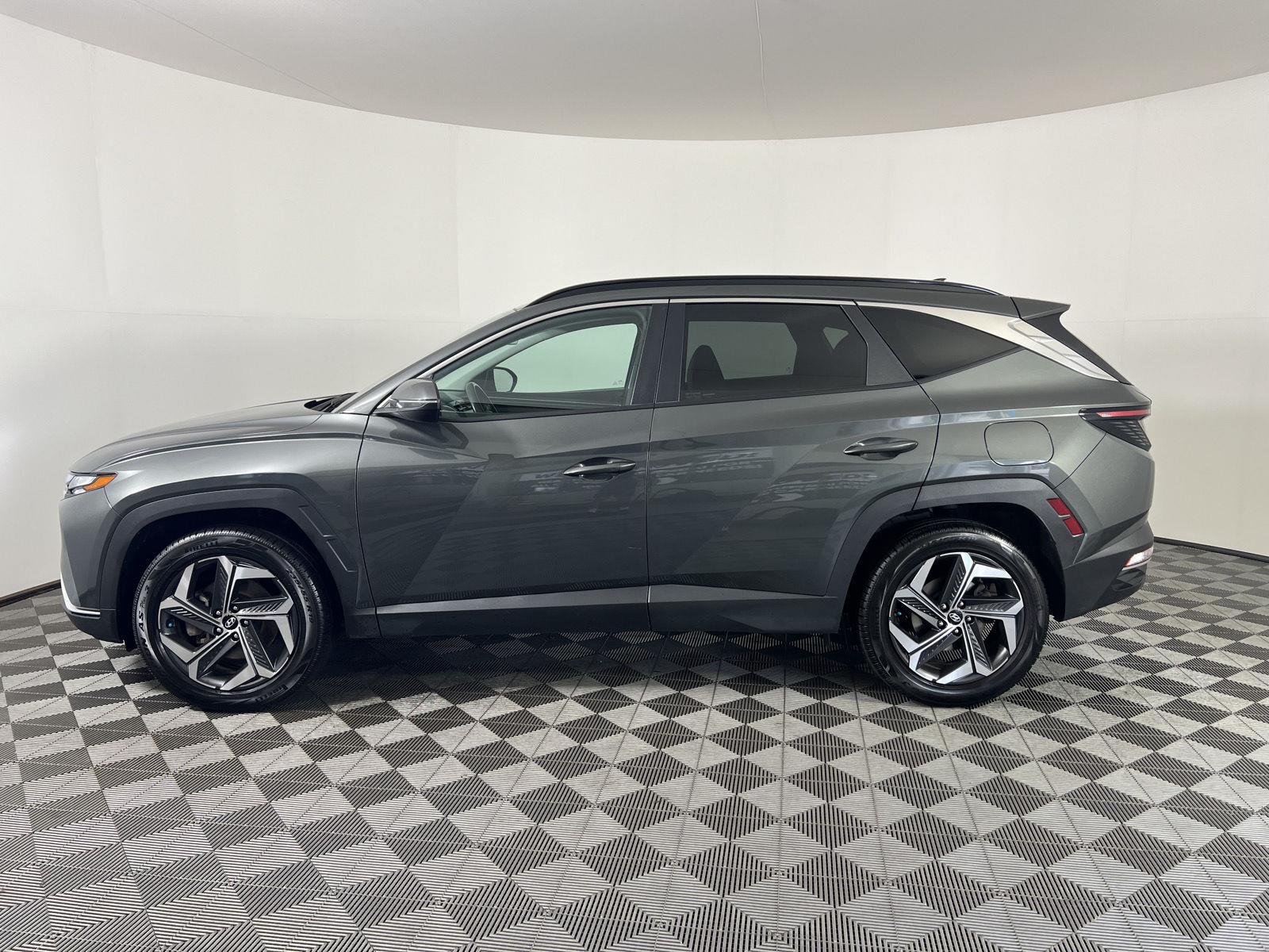 Certified Used 2023 Amazon Gray Hyundai SEL Convenience image 6