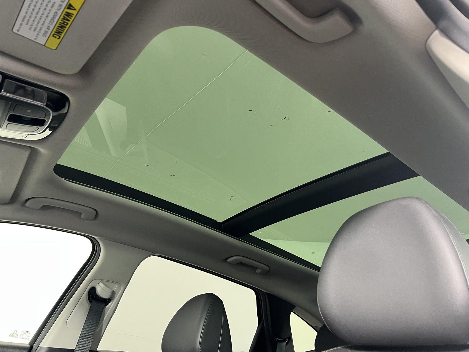 Certified Used 2023 Amazon Gray Hyundai SEL Convenience image 25