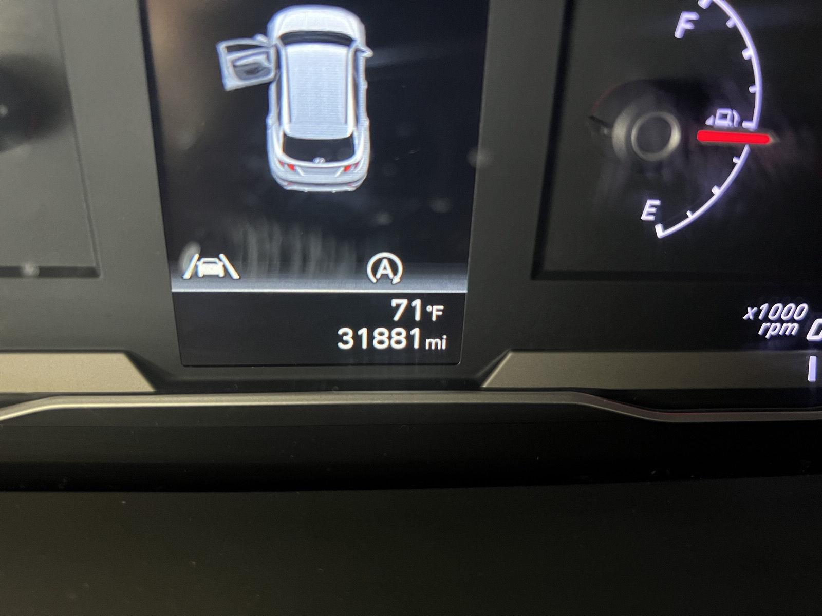 Certified Used 2023 Shimmering Silver Hyundai SEL image 18