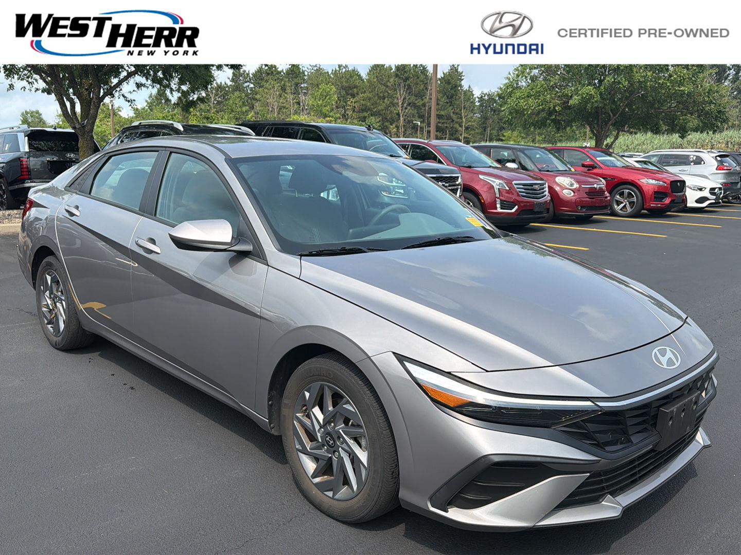 2024 Hyundai Elantra SEL FWD
