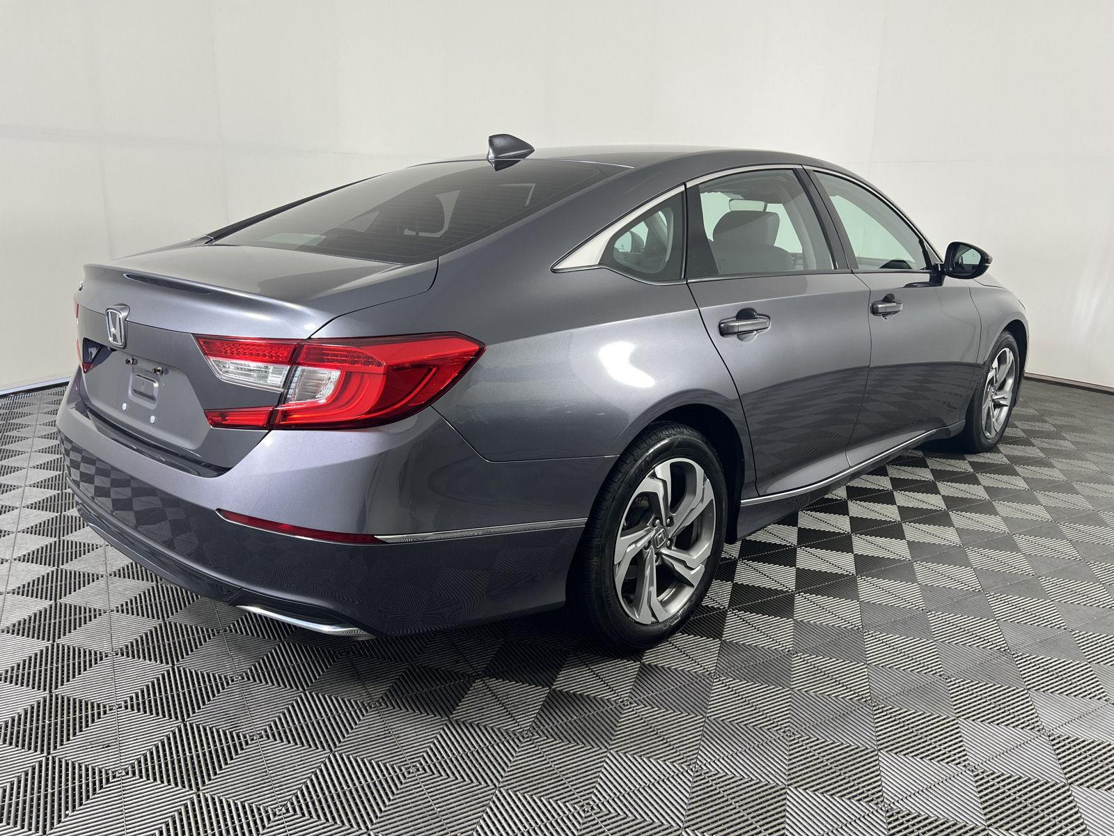Used 2020 Modern Steel Metallic Honda EX-L image 3