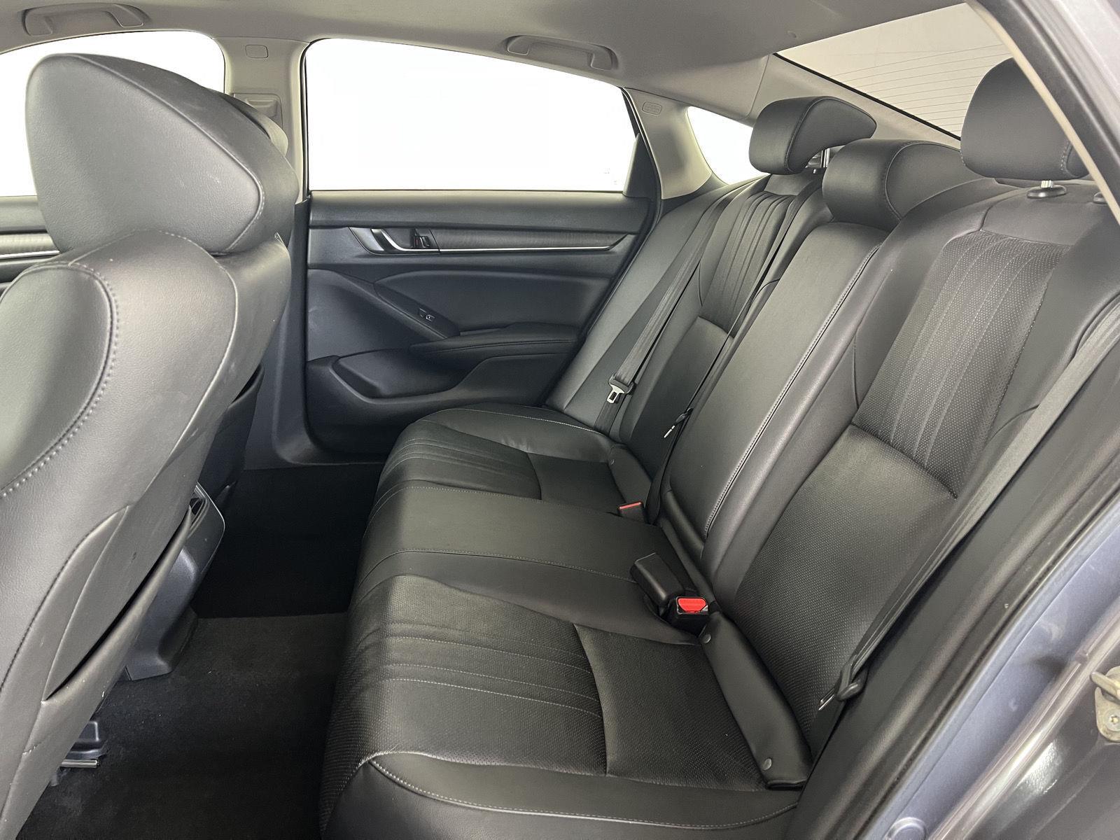 Used 2020 Modern Steel Metallic Honda EX-L image 26