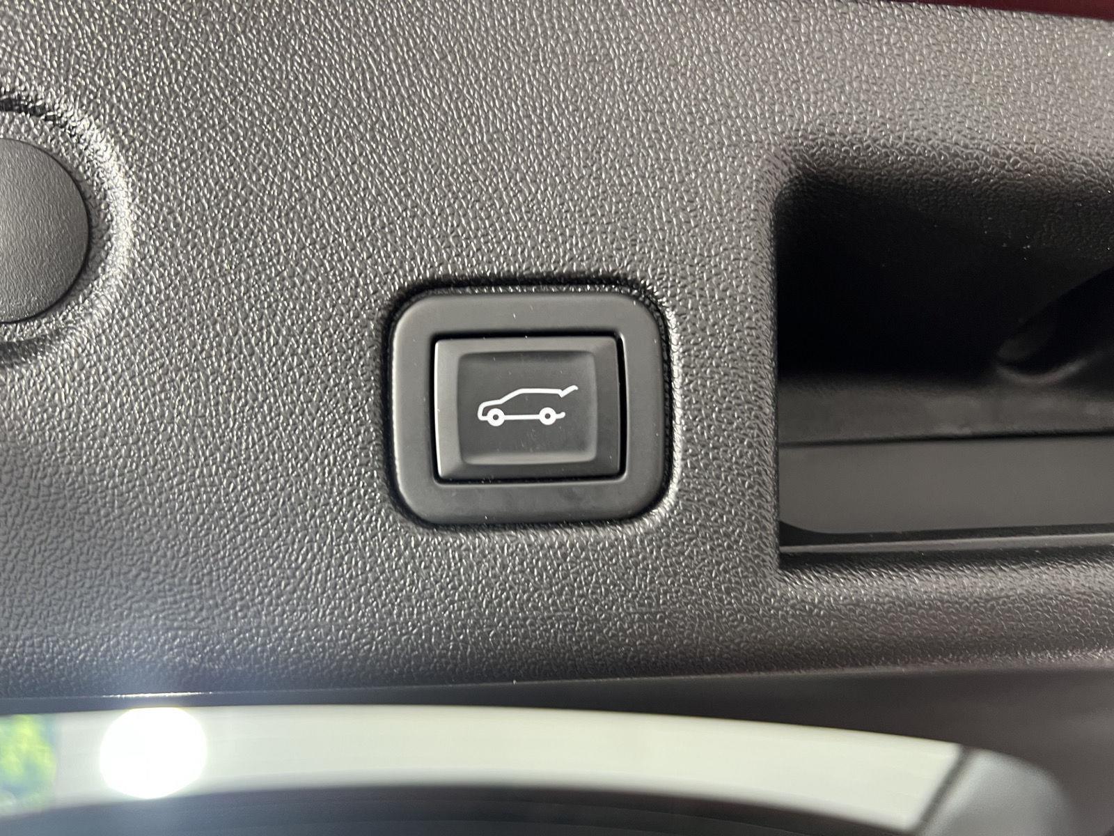 Used 2021 Cajun Red Tintcoat Chevrolet Premier image 29