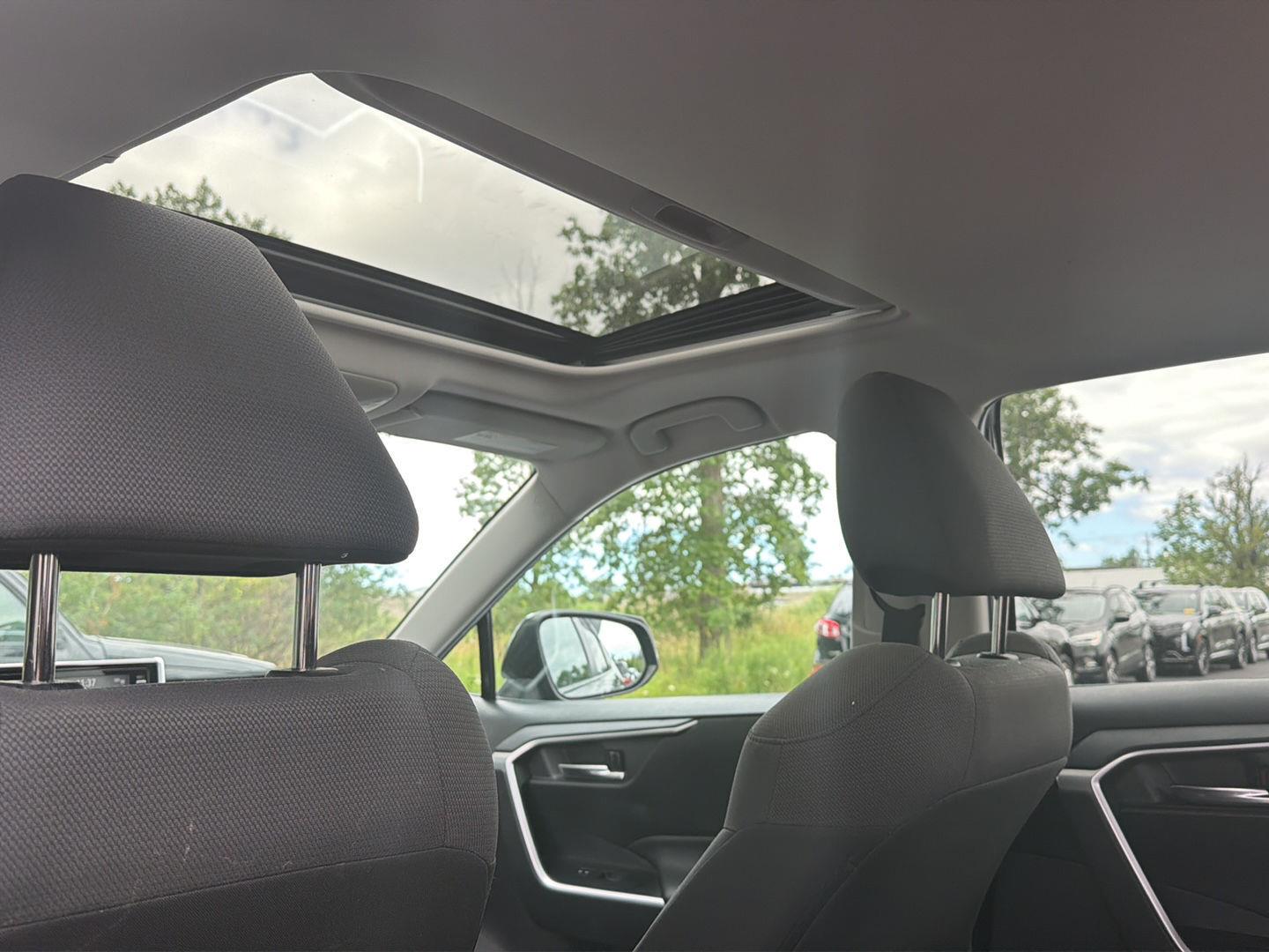 Used 2020 Midnight Black Metallic Toyota XLE image 9