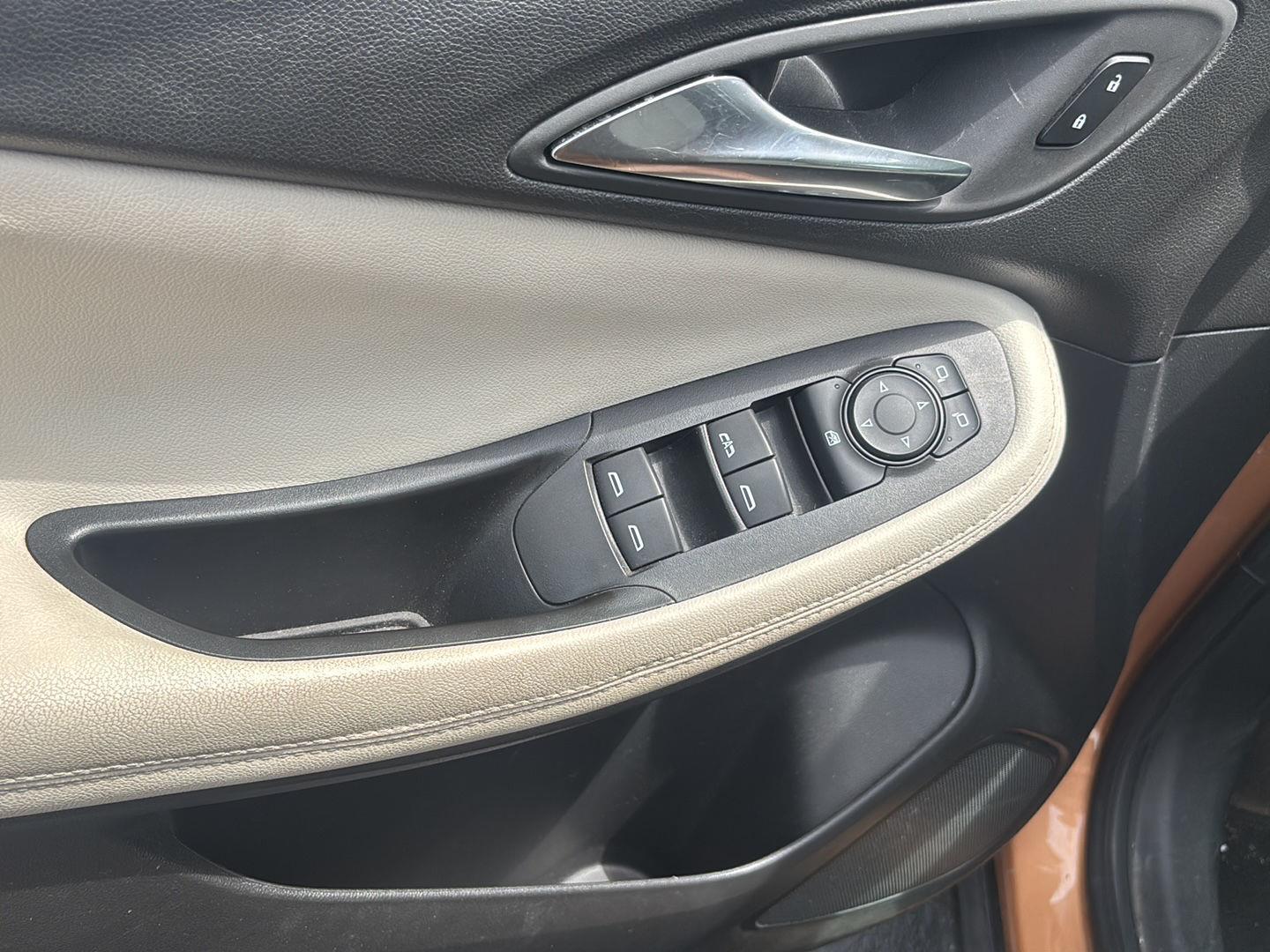 Used 2024 Copper Ice Metallic Buick Preferred image 9