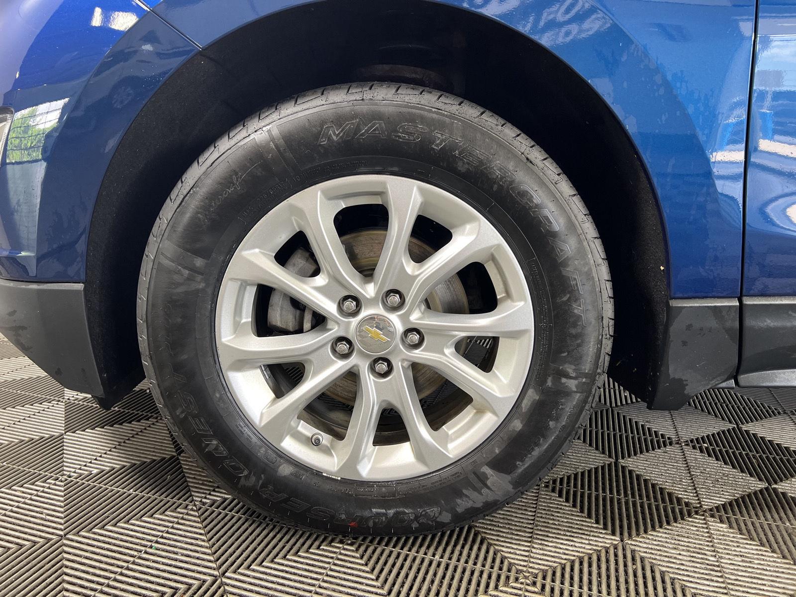 Used 2020 Pacific Blue Metallic Chevrolet LT image 9