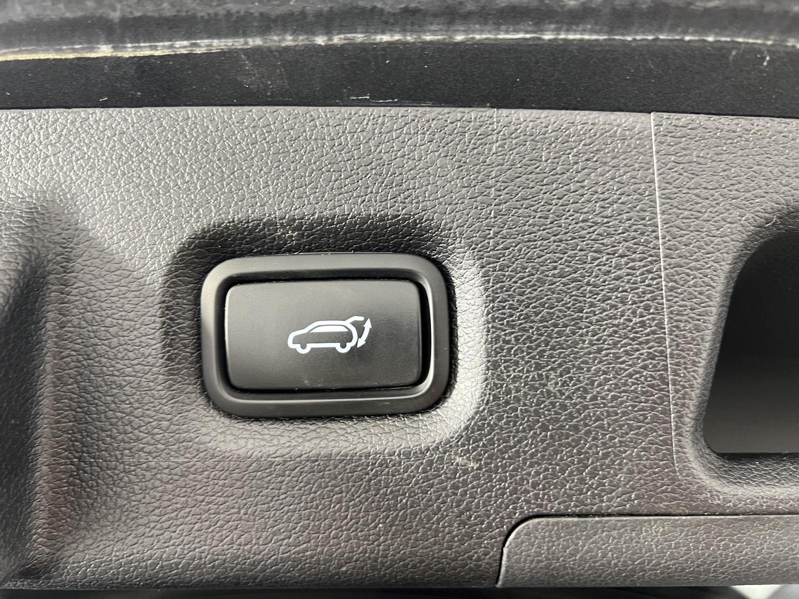 Certified Used 2023 Twilight Black Hyundai Limited image 30