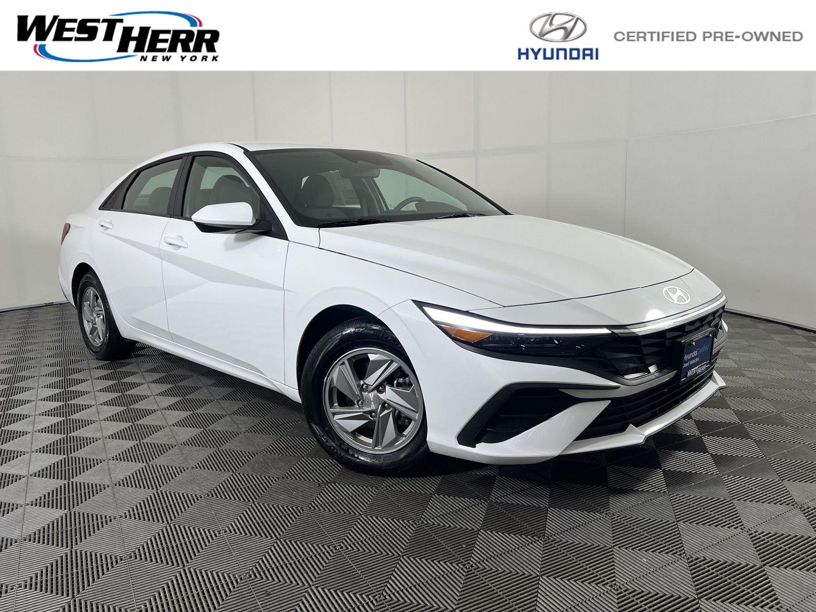 2025 Hyundai Elantra SE FWD