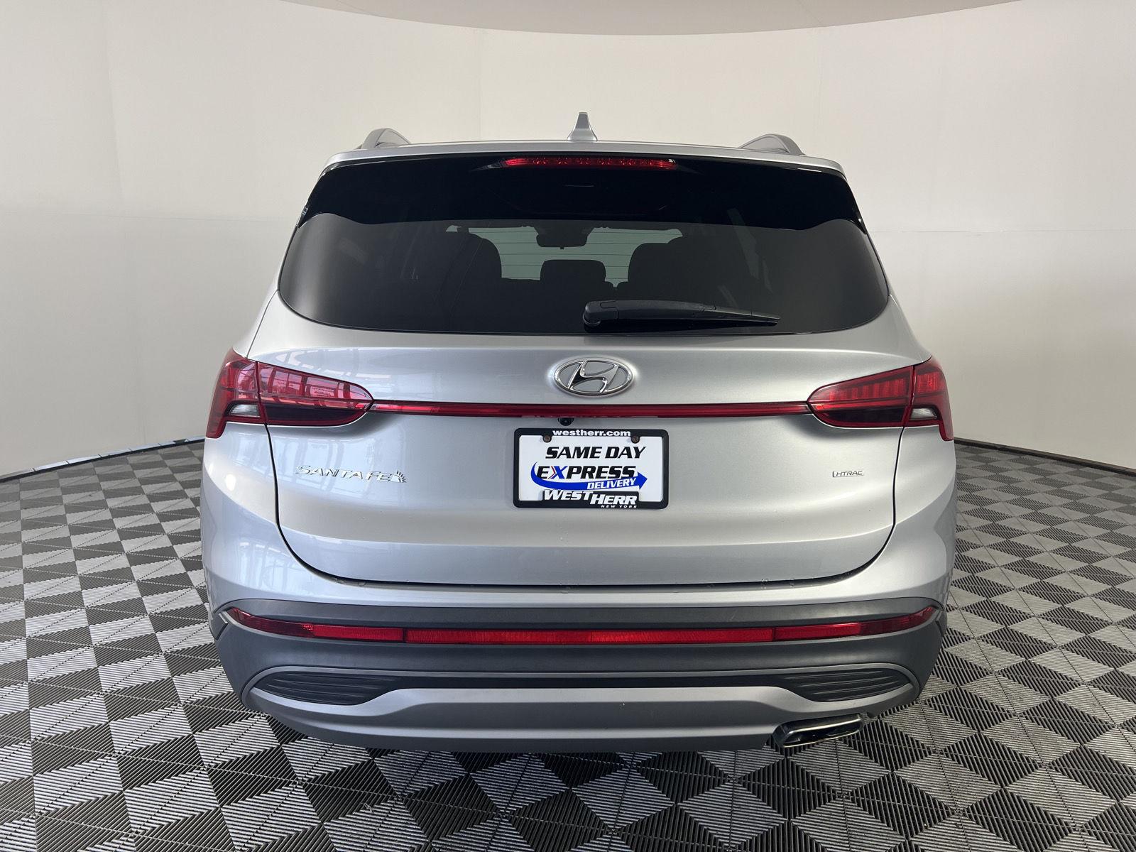 Certified Used 2023 Shimmering Silver Hyundai SEL image 4