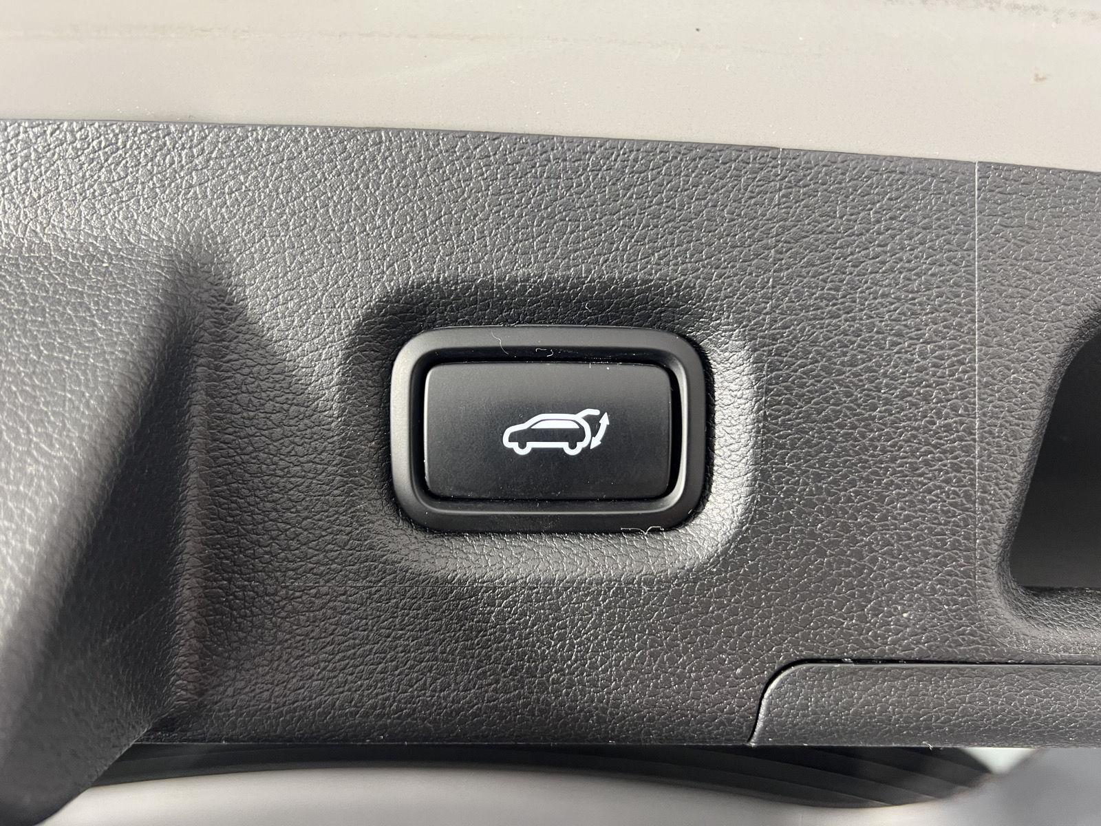 Certified Used 2023 Shimmering Silver Hyundai SEL image 28