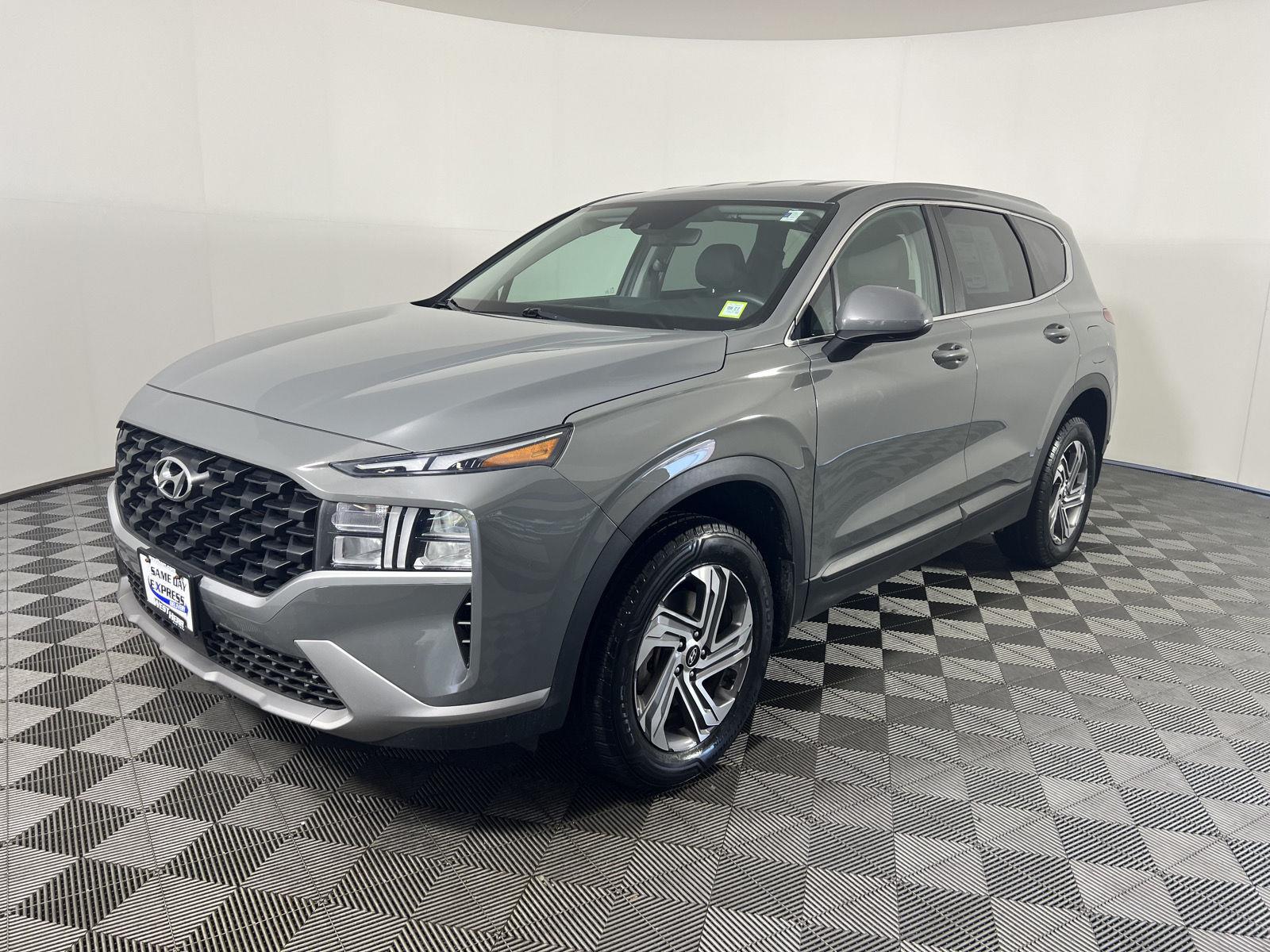 Certified Used 2023 Hampton Gray Hyundai SE image 7
