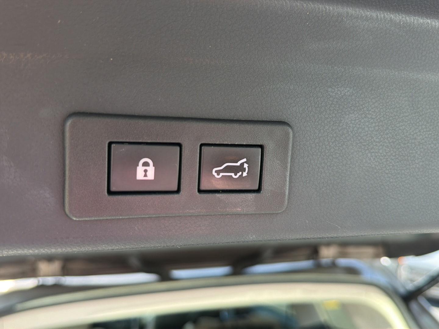 Used 2021 Brilliant Bronze Metallic Subaru Limited image 17