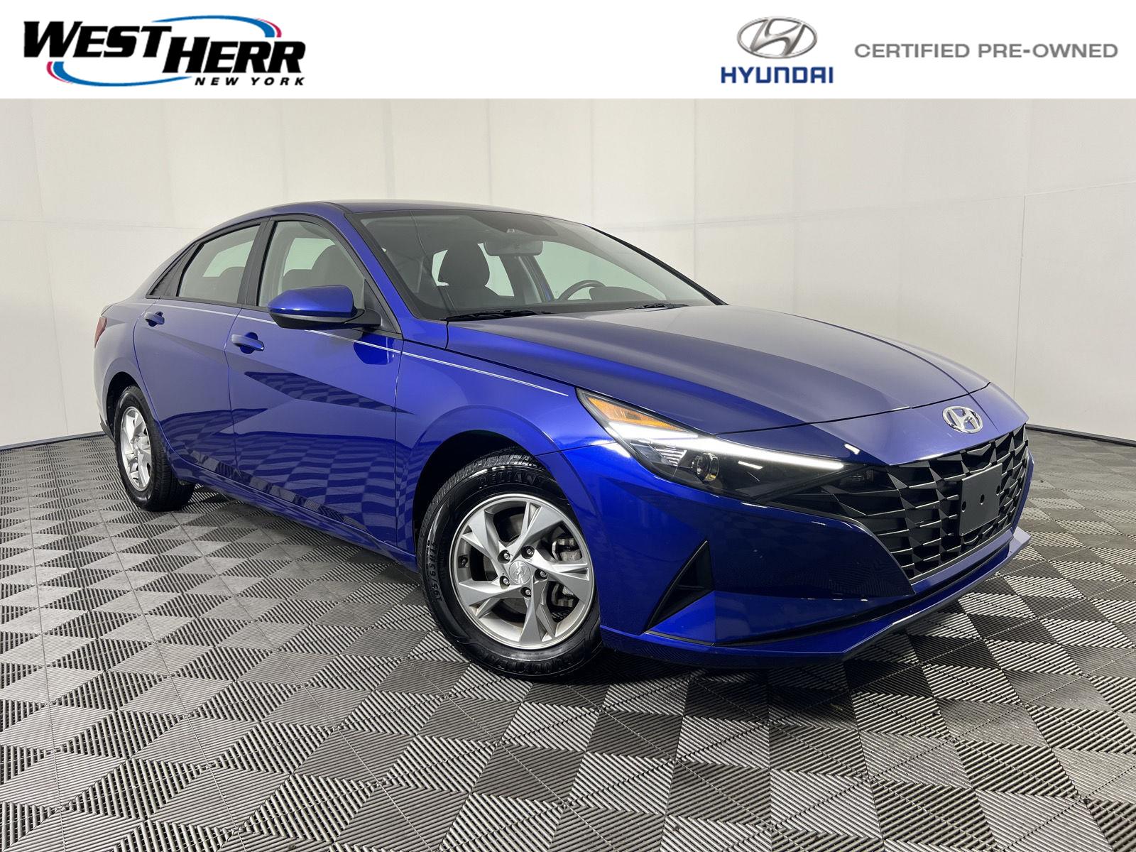  2023 Hyundai Elantra SE FWD   