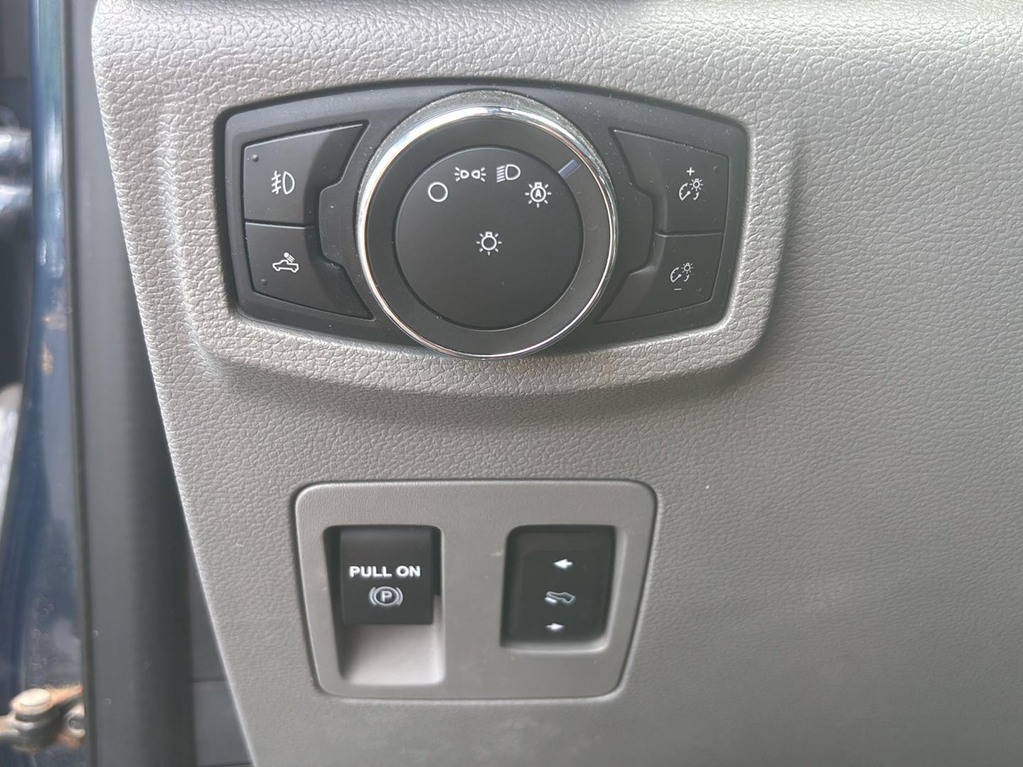 Used 2019 Blue Jeans Ford XLT image 9