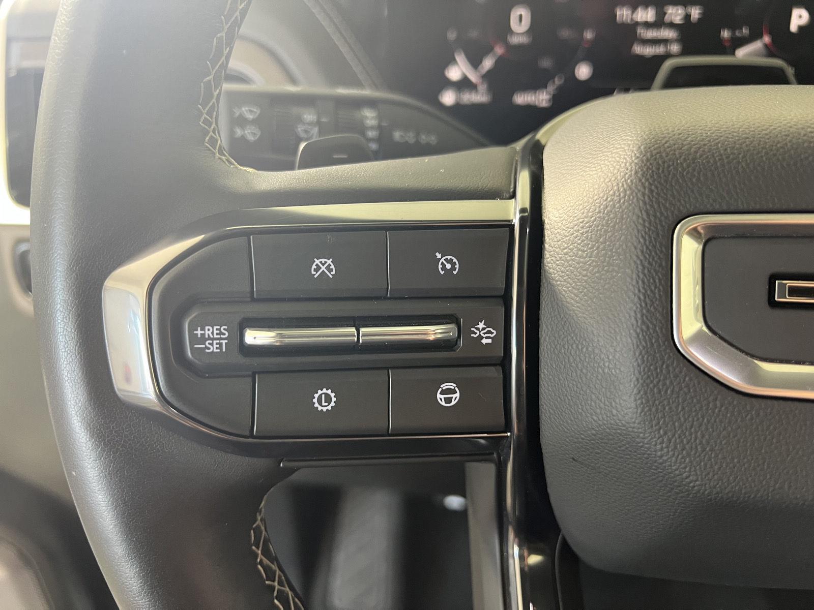 Used 2025 Sterling Metallic GMC Denali Ultimate image 18