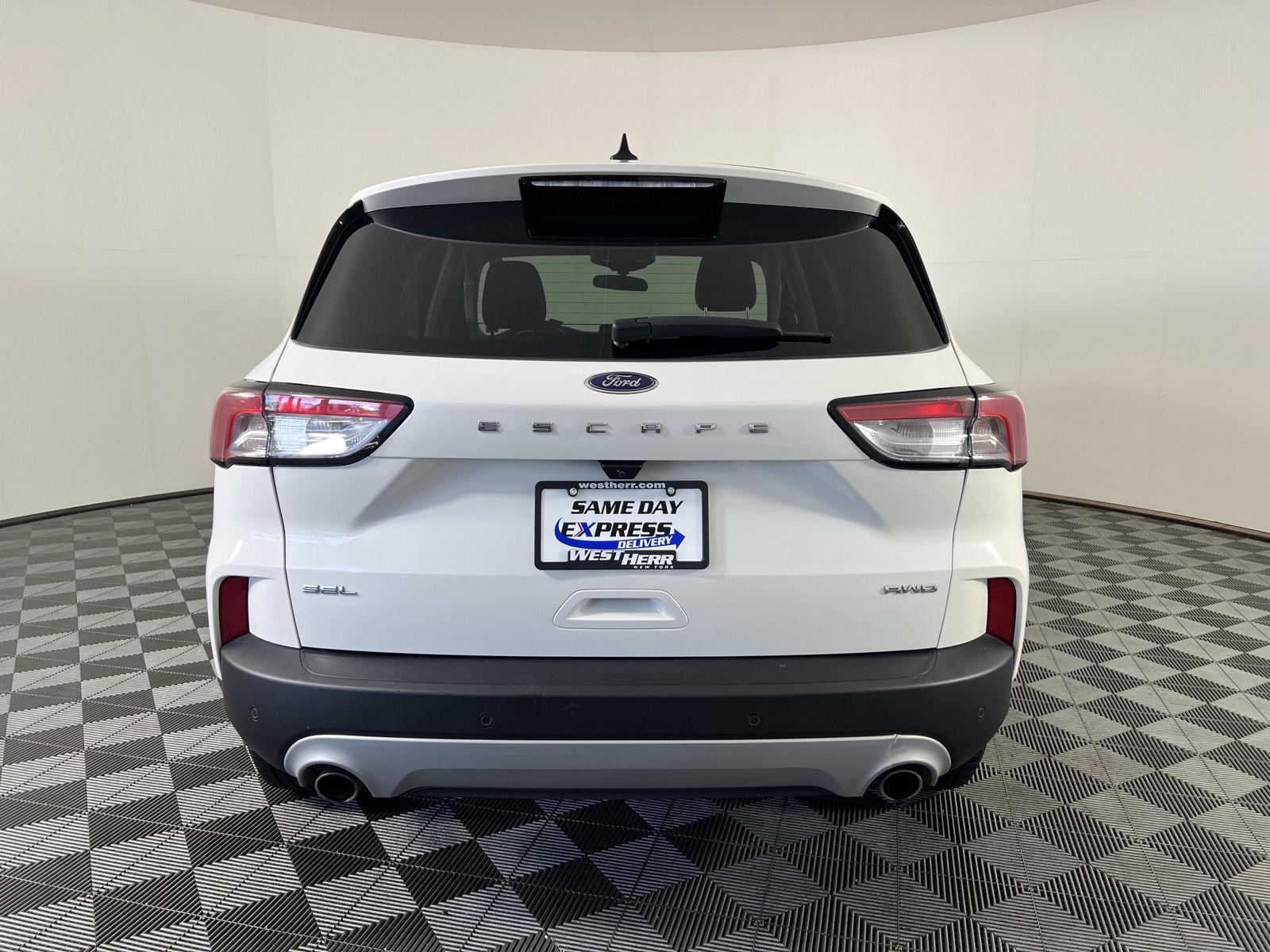 Used 2022 Star White Metallic Tri-Coat Ford SEL image 4