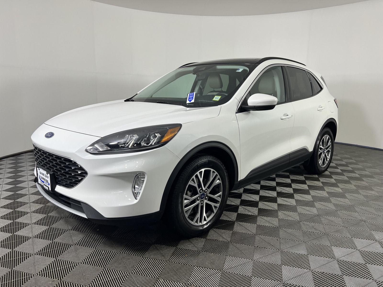 Used 2022 Star White Metallic Tri-Coat Ford SEL image 7