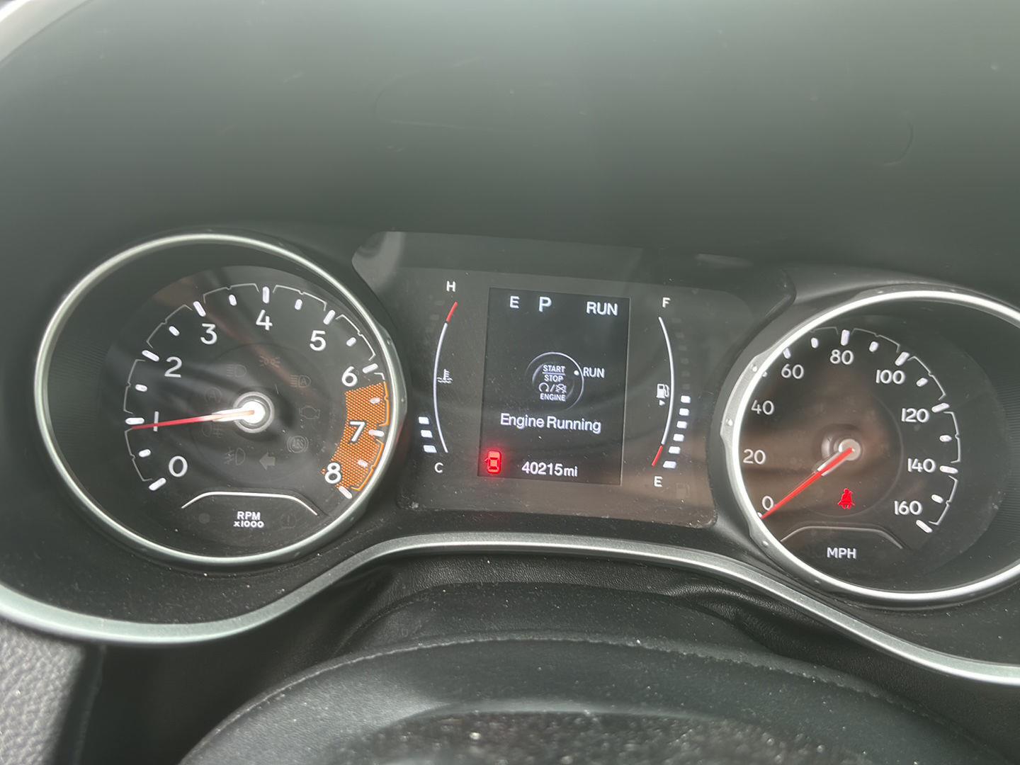 Used 2021 Diamond Black Crystal Pearlcoat Jeep Latitude image 10