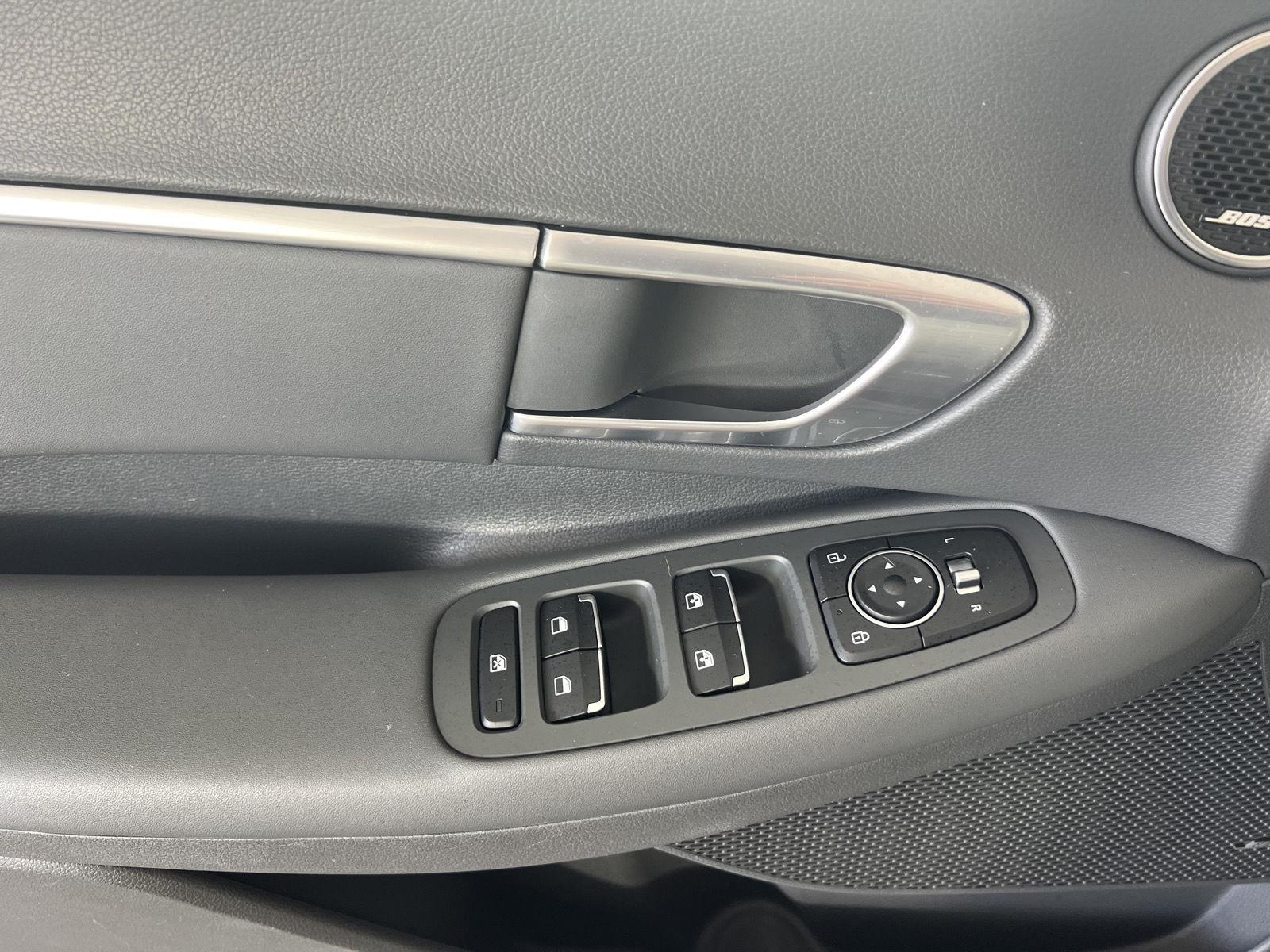 Used 2020 Portofino Gray Hyundai SEL image 13