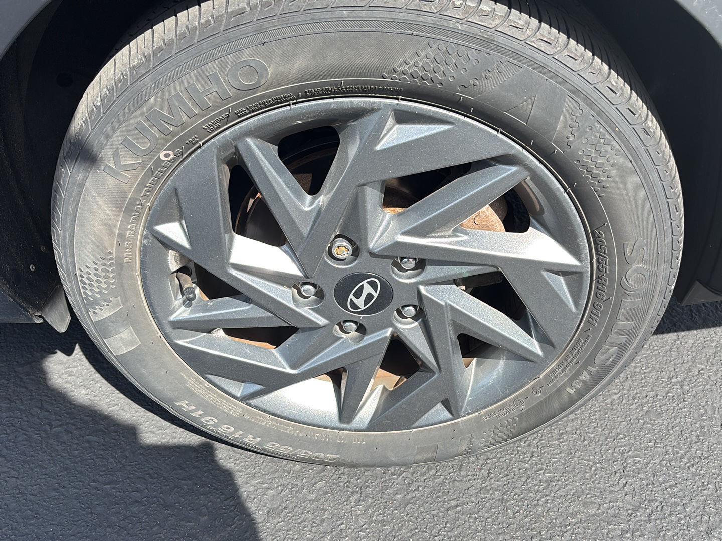 Certified Used 2024 Ecotronic Gray Hyundai SEL image 4