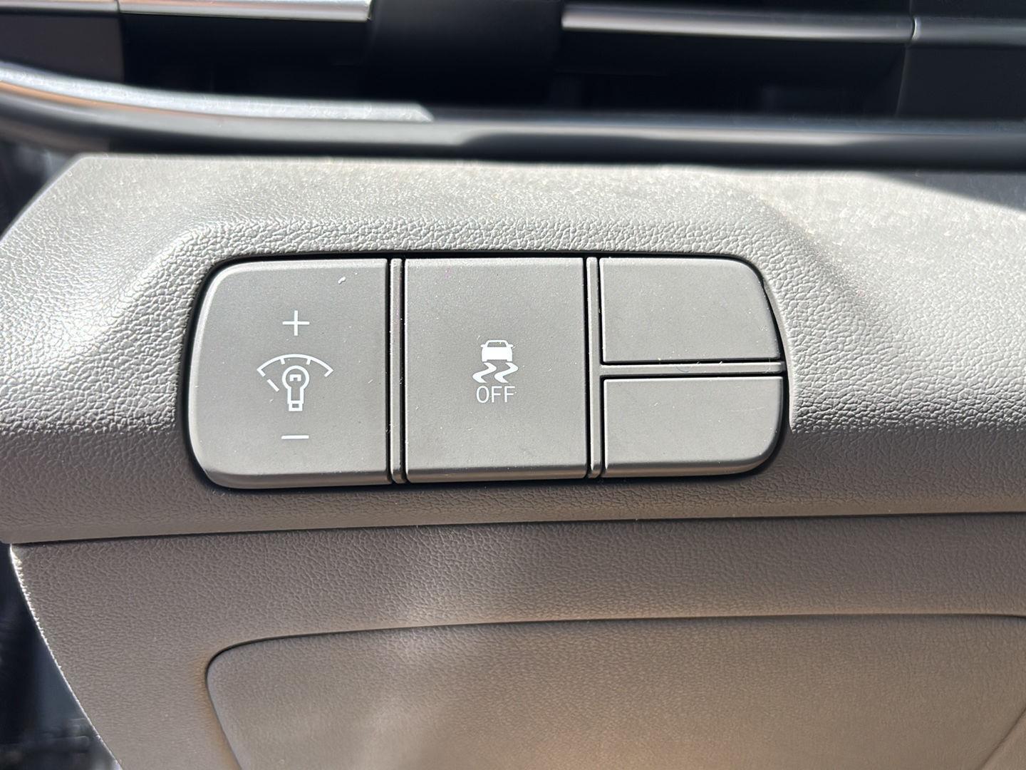 Certified Used 2024 Ecotronic Gray Hyundai SEL image 9