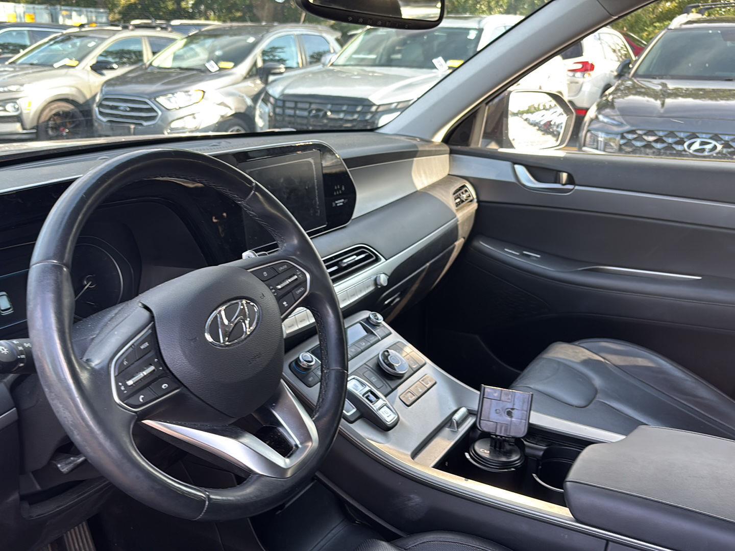 Used 2020 Sierra Burgundy Hyundai SEL image 9