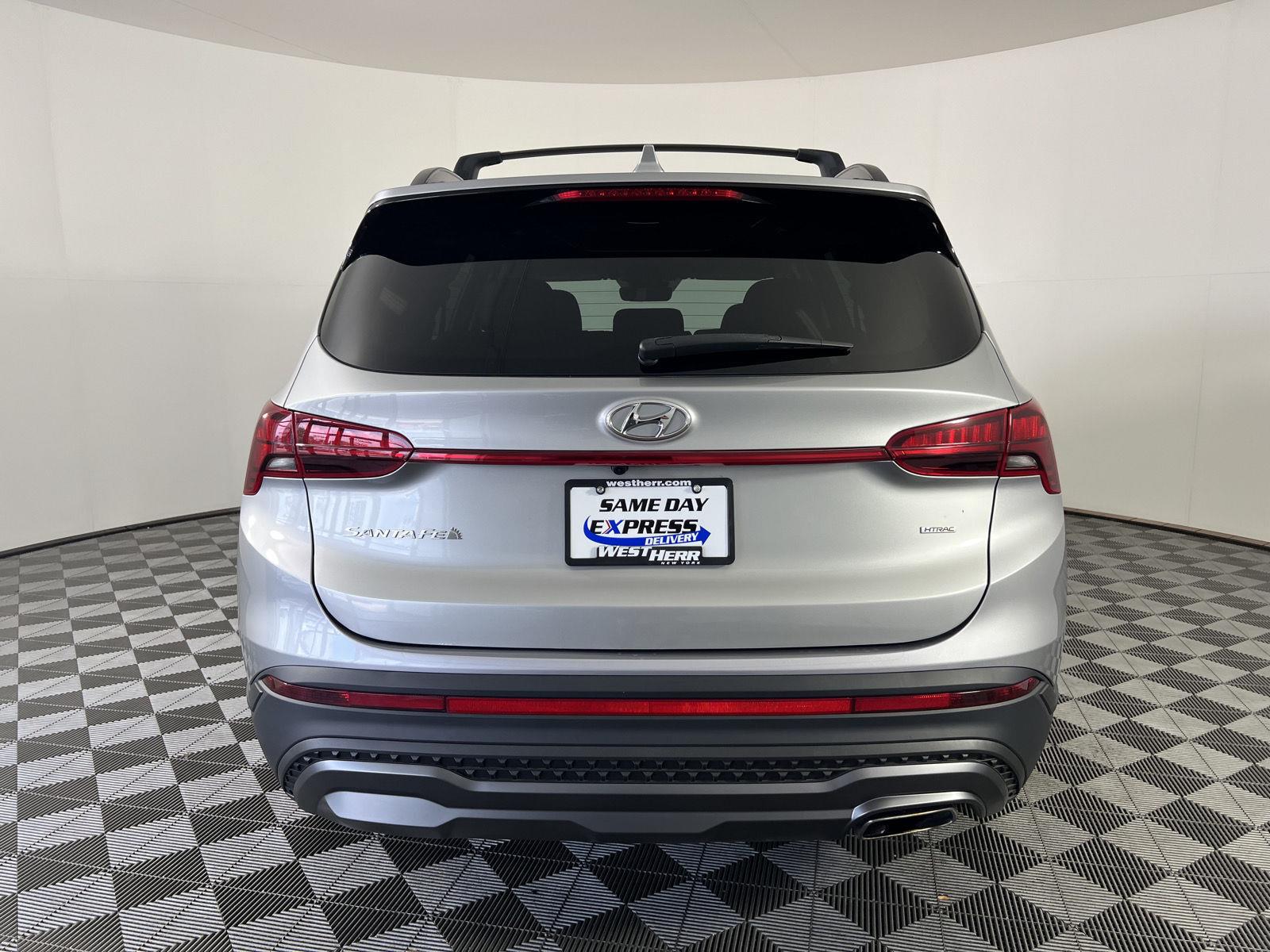 Used 2022 Shimmering Silver Hyundai XRT image 4