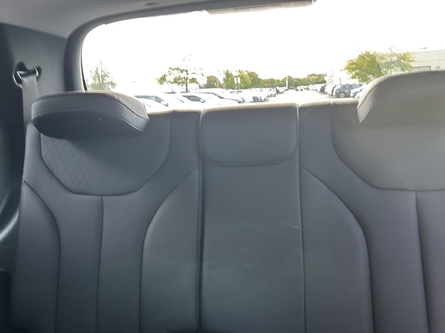 Used 2020 Sierra Burgundy Hyundai SEL image 19