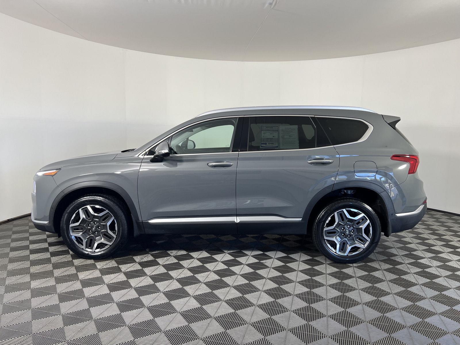 Certified Used 2023 Hampton Gray Hyundai Limited image 6