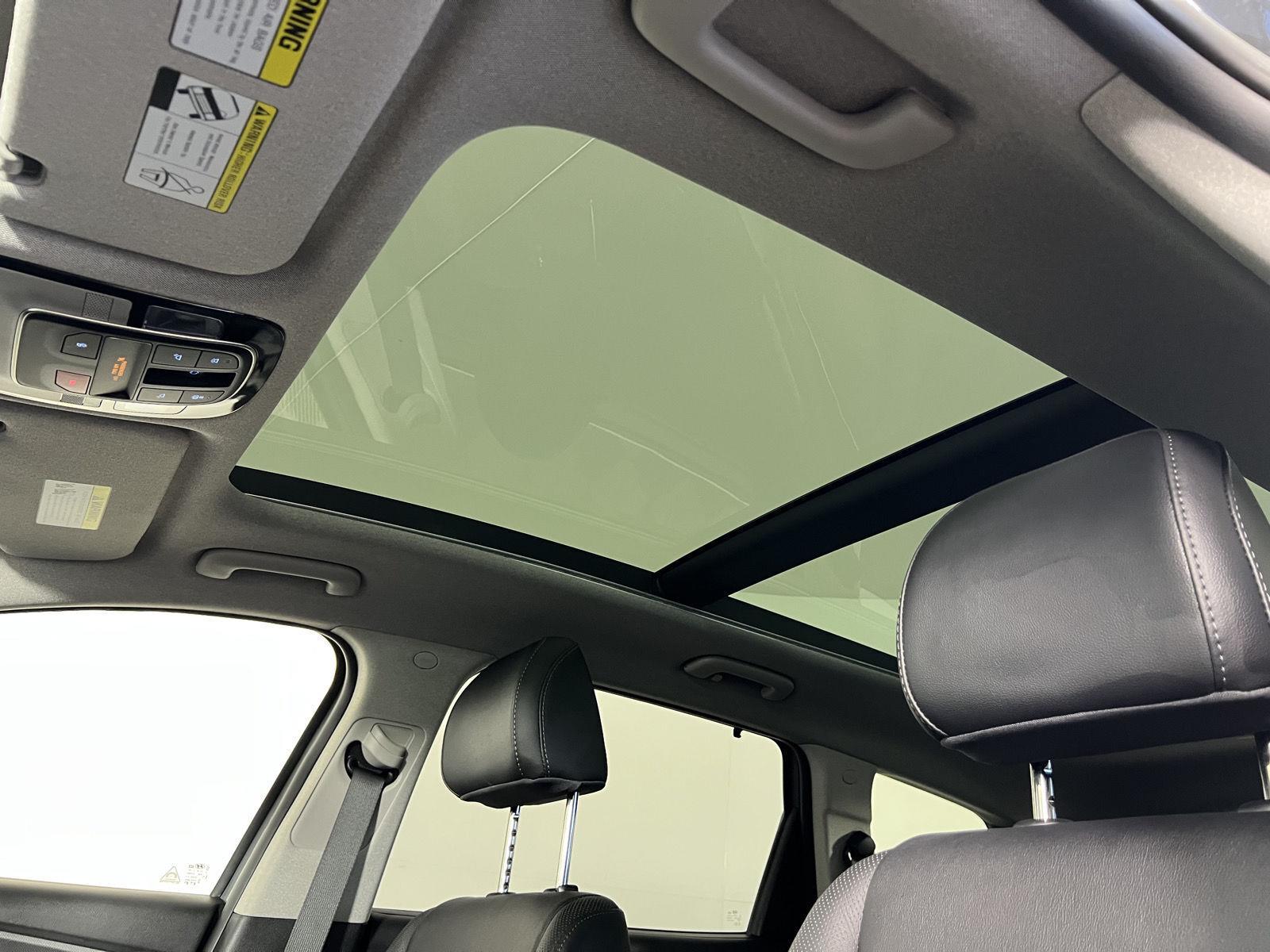 Certified Used 2023 Hampton Gray Hyundai Limited image 26
