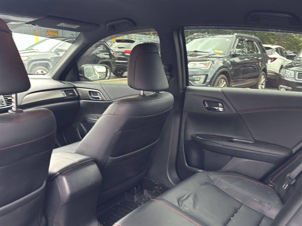 Used 2017 Kona Coffee Metallic Honda Sport SE image 16