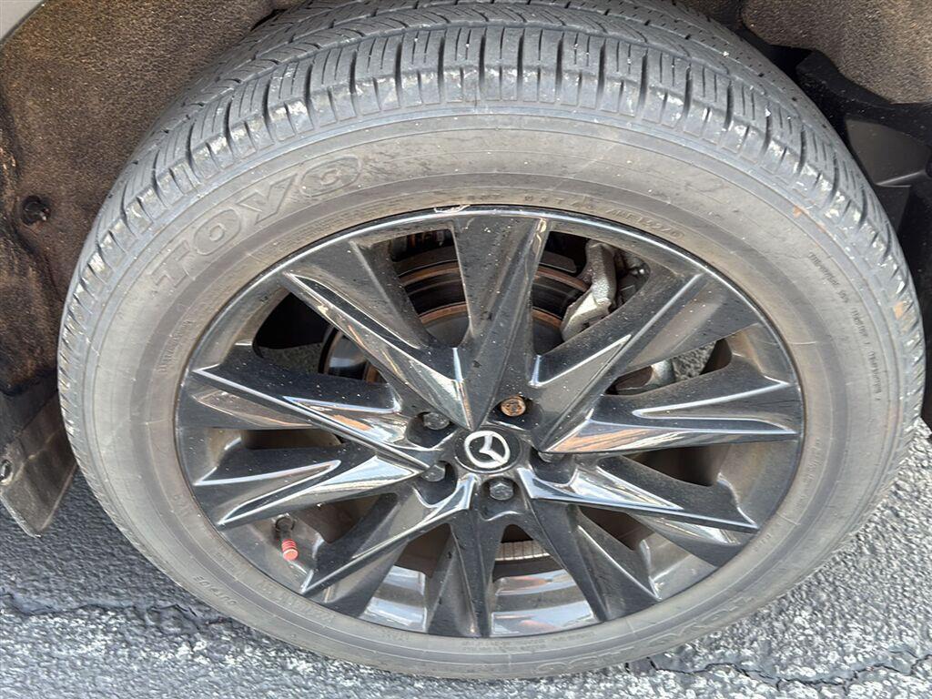 Used 2024 Polymetal Gray Metallic Mazda 2.5 S Carbon Edition image 5