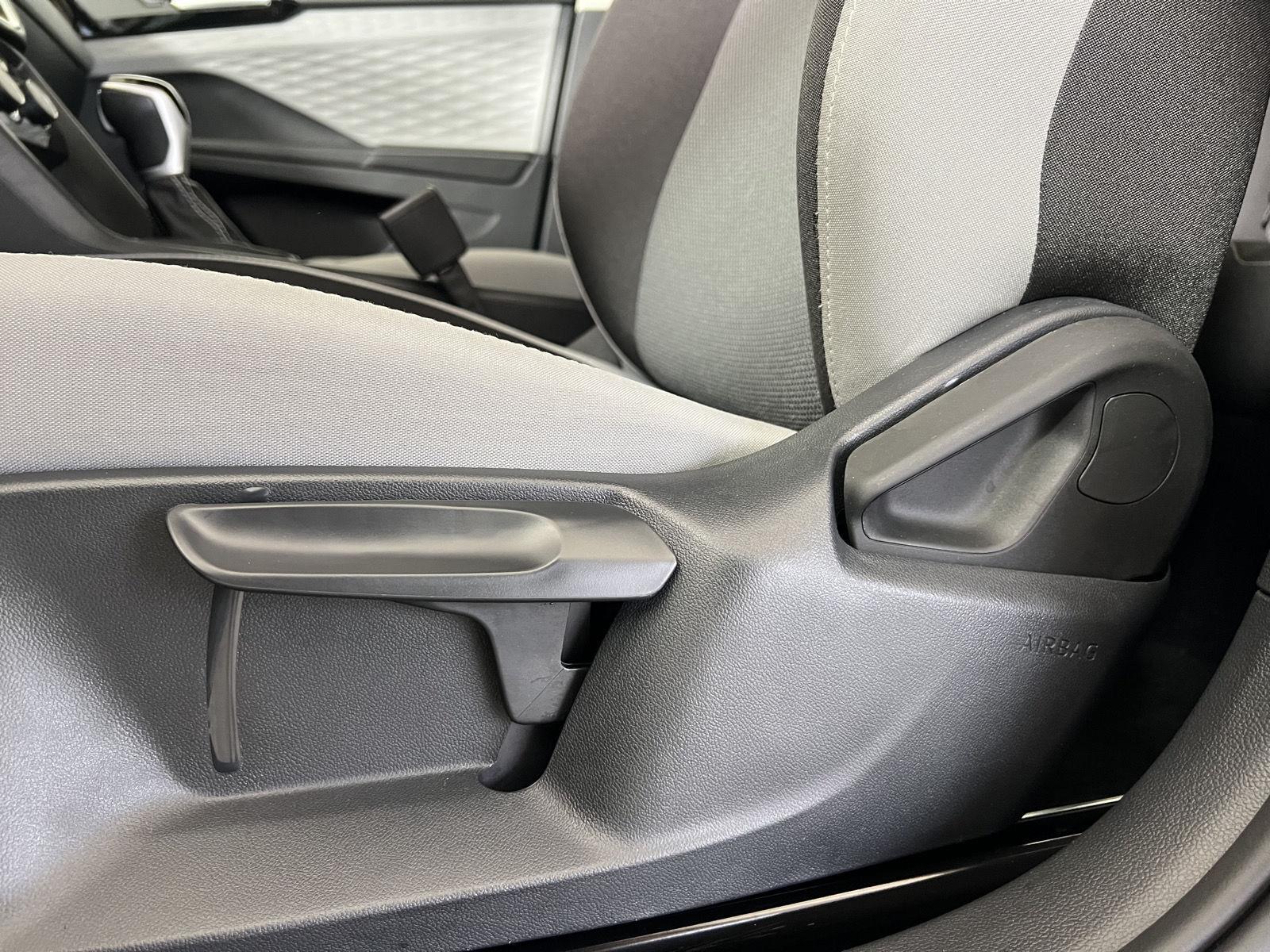 Used 2024 Platinum Gray Metallic Volkswagen S image 15
