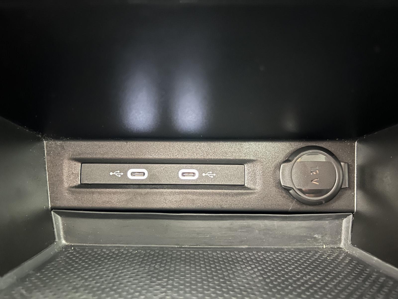 Used 2024 Platinum Gray Metallic Volkswagen S image 21