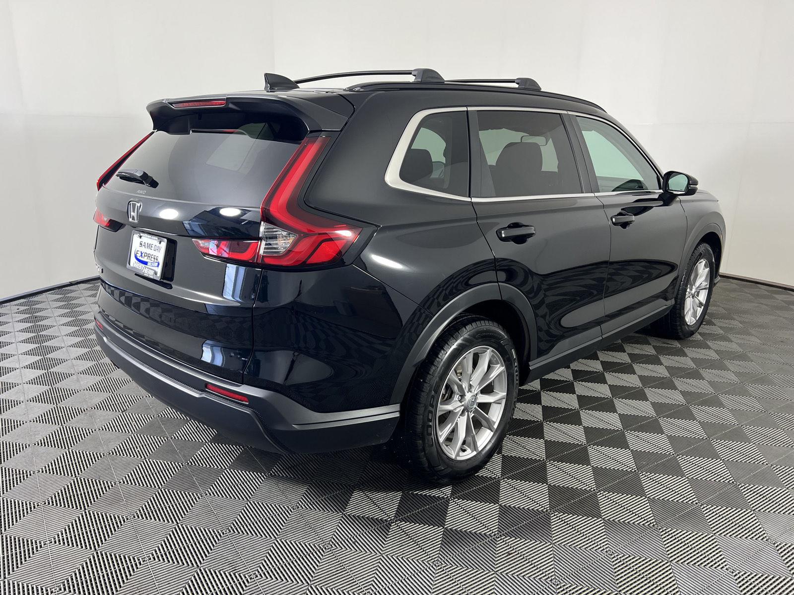 Used 2024 Crystal Black Pearl Honda EX image 3