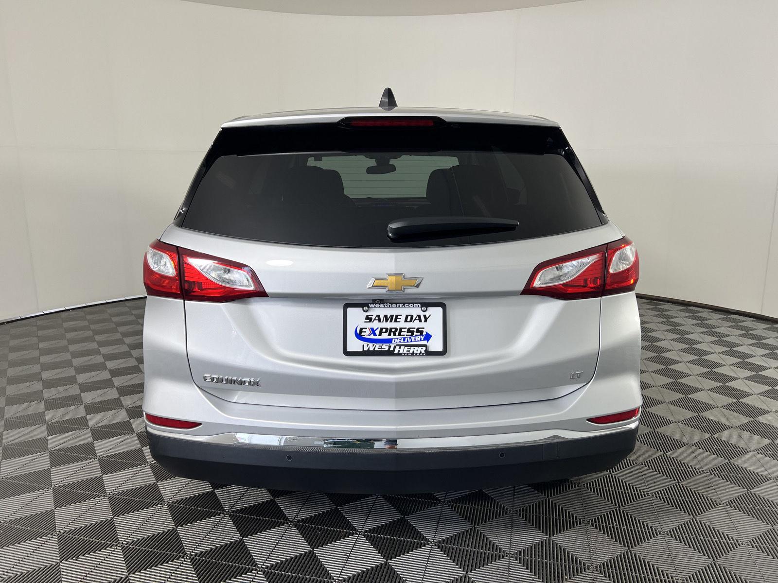 Used 2021 Silver Ice Metallic Chevrolet LT image 4