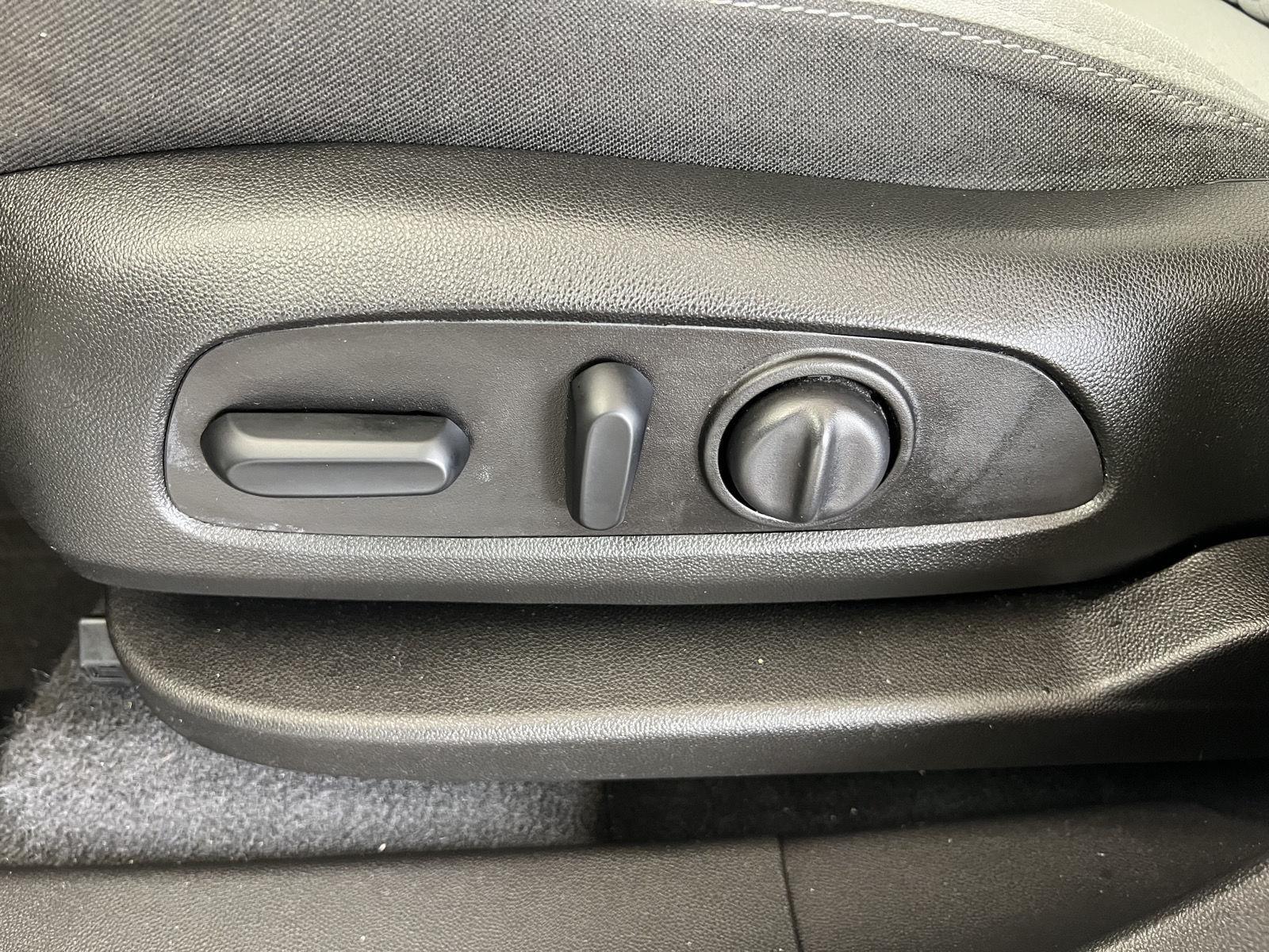 Used 2021 Silver Ice Metallic Chevrolet LT image 12